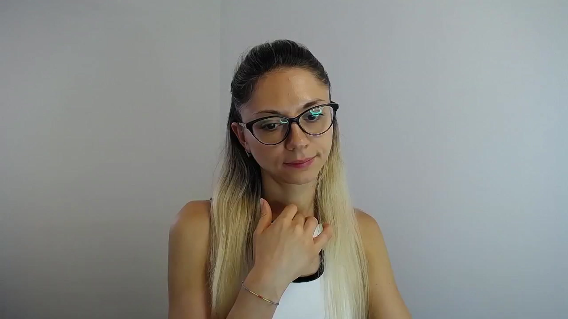 Gallery image thumbnail from Sunshine_alis's myfreecams stream on, 07/15/2024, 14:16 image 10 of 20