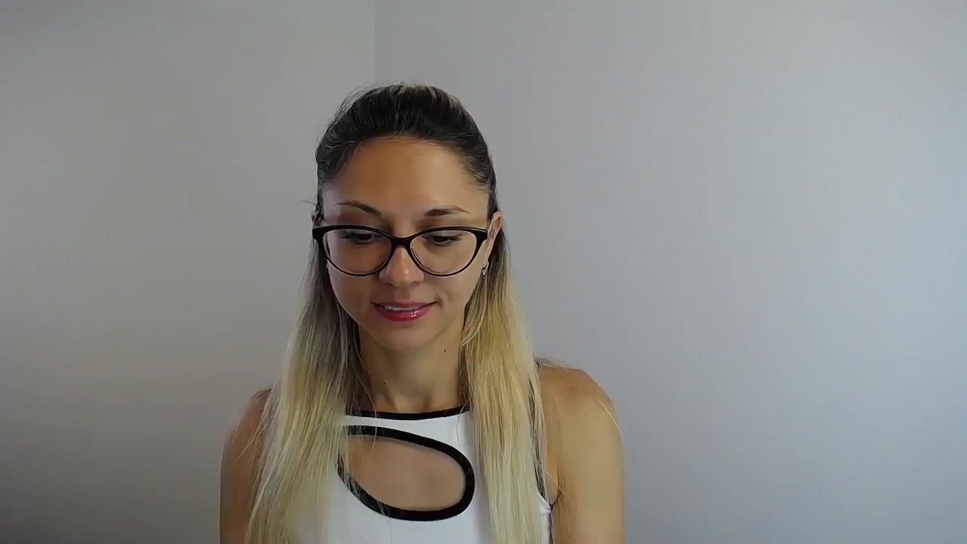 Gallery image thumbnail from Sunshine_alis's myfreecams stream on, 07/15/2024, 14:16 image 1 of 20