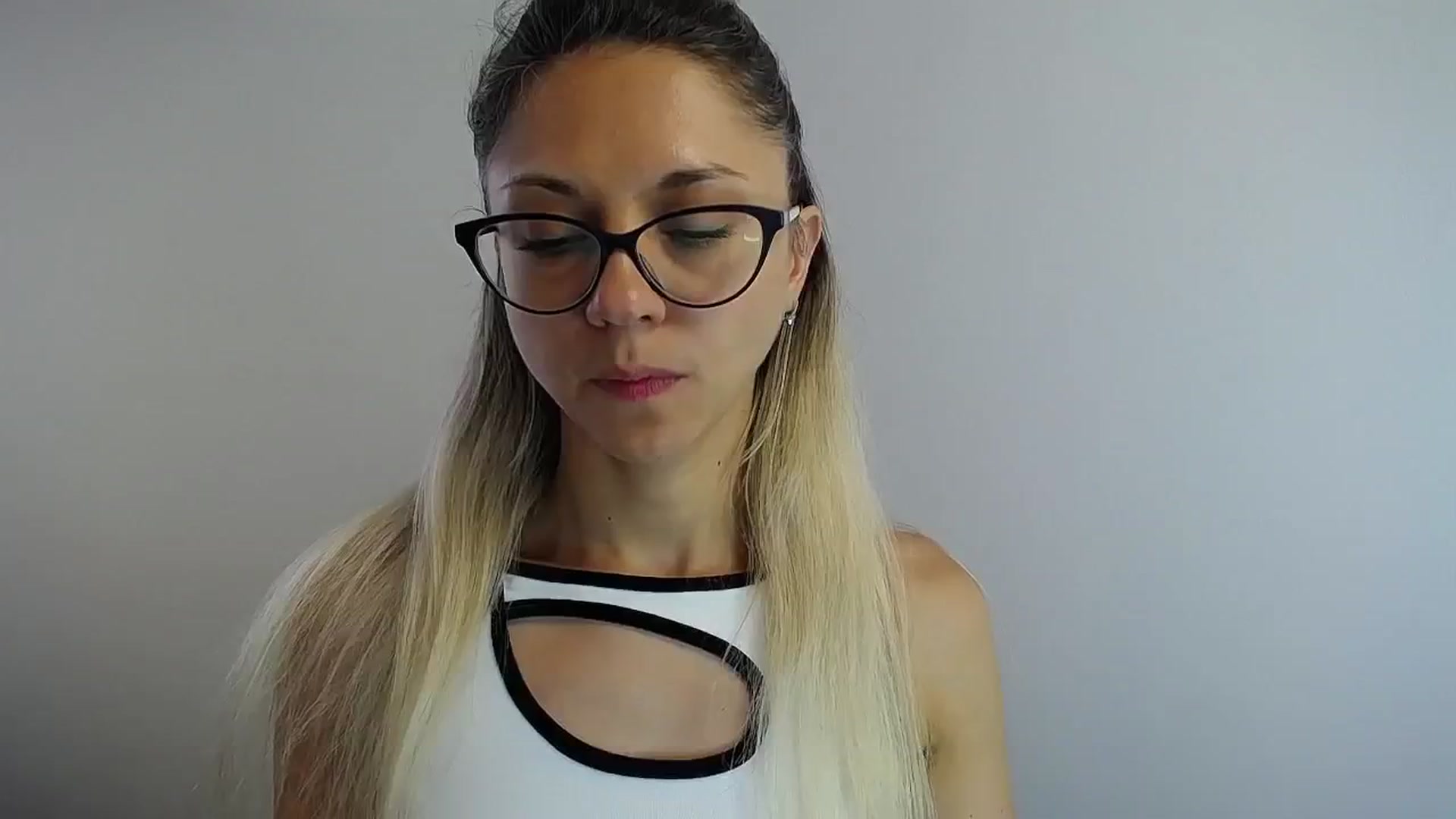 Gallery image thumbnail from Sunshine_alis's myfreecams stream on, 07/15/2024, 14:16 image 9 of 20