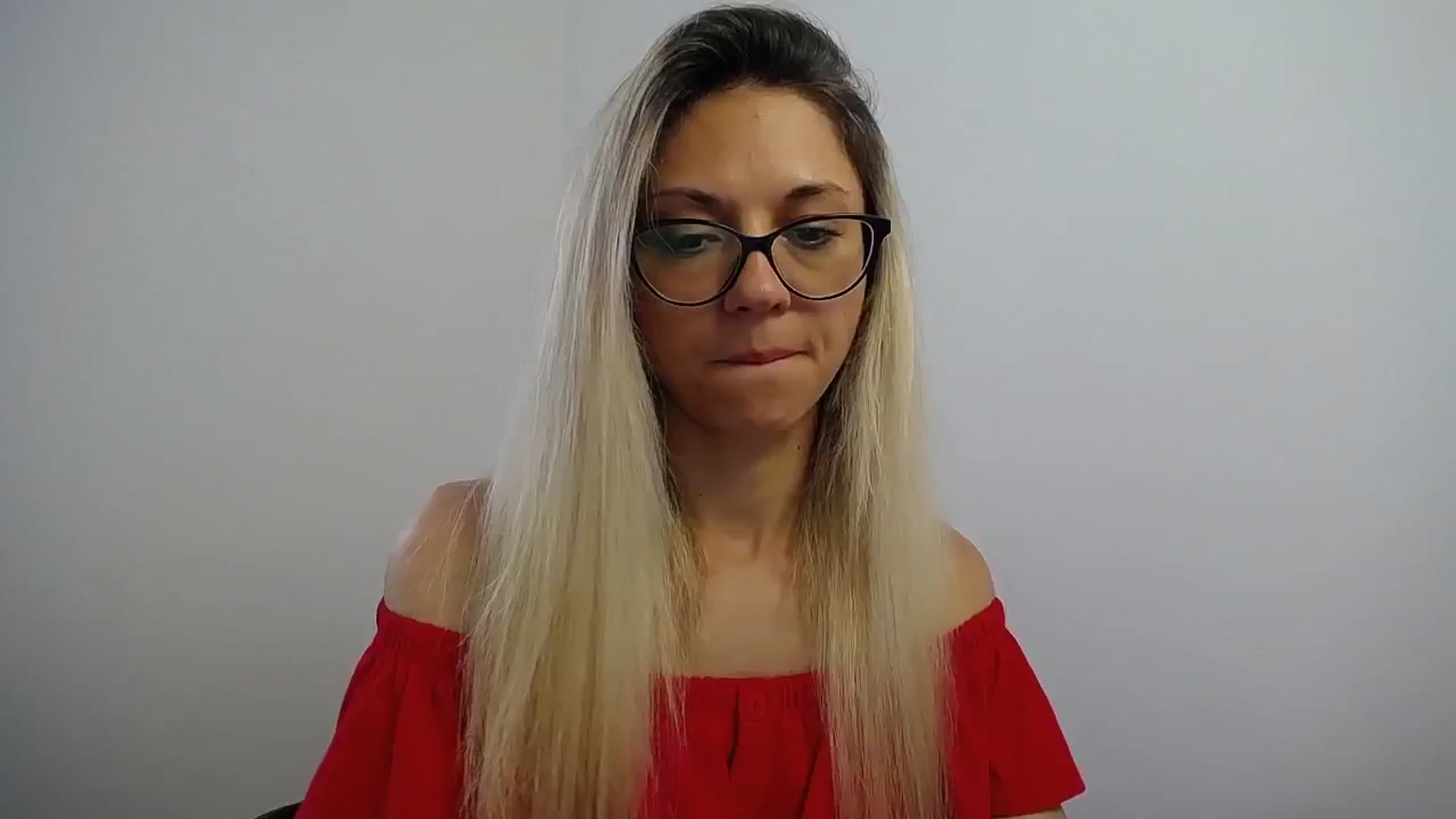 Gallery image thumbnail from Sunshine_alis's myfreecams stream on, 07/18/2024, 11:02 image 12 of 20