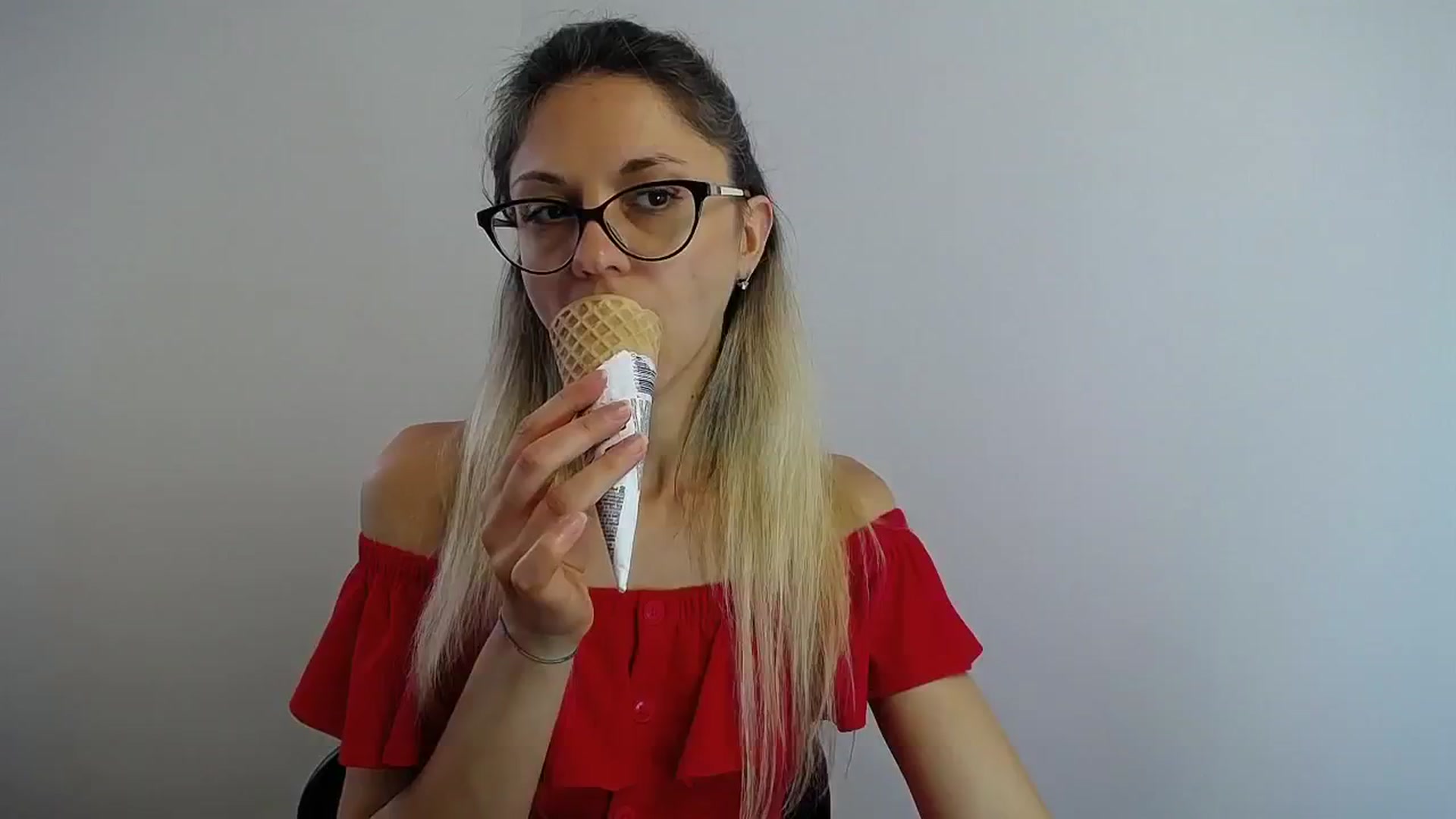 Gallery image thumbnail from Sunshine_alis's myfreecams stream on, 07/18/2024, 12:34 image 1 of 20
