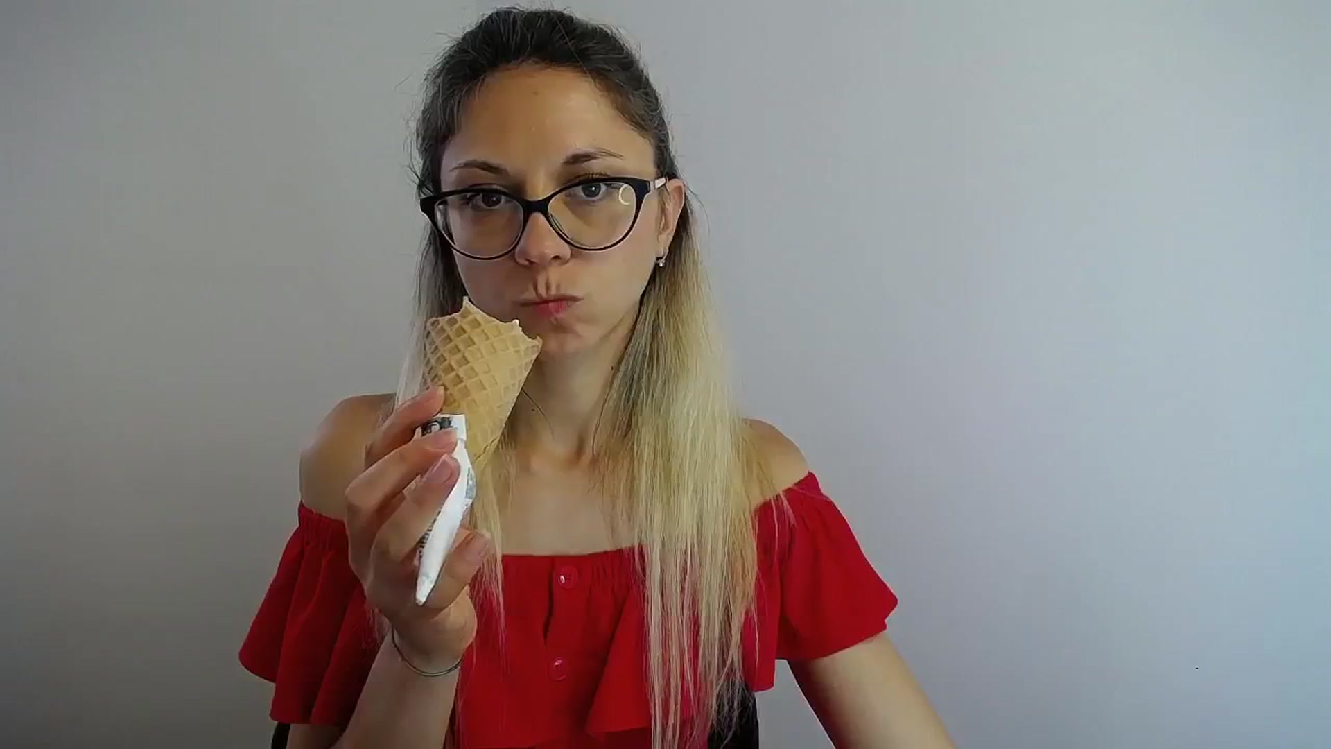 Gallery image thumbnail from Sunshine_alis's myfreecams stream on, 07/18/2024, 12:34 image 3 of 20
