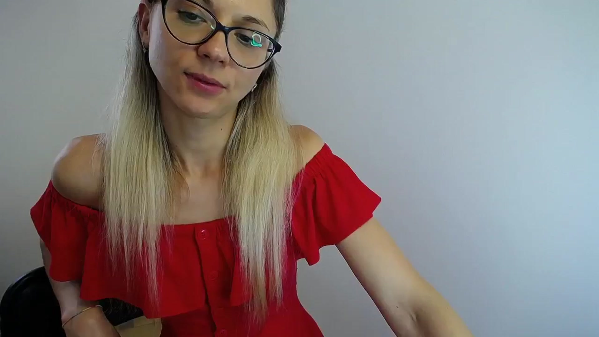Gallery image thumbnail from Sunshine_alis's myfreecams stream on, 07/18/2024, 12:51 image 6 of 20