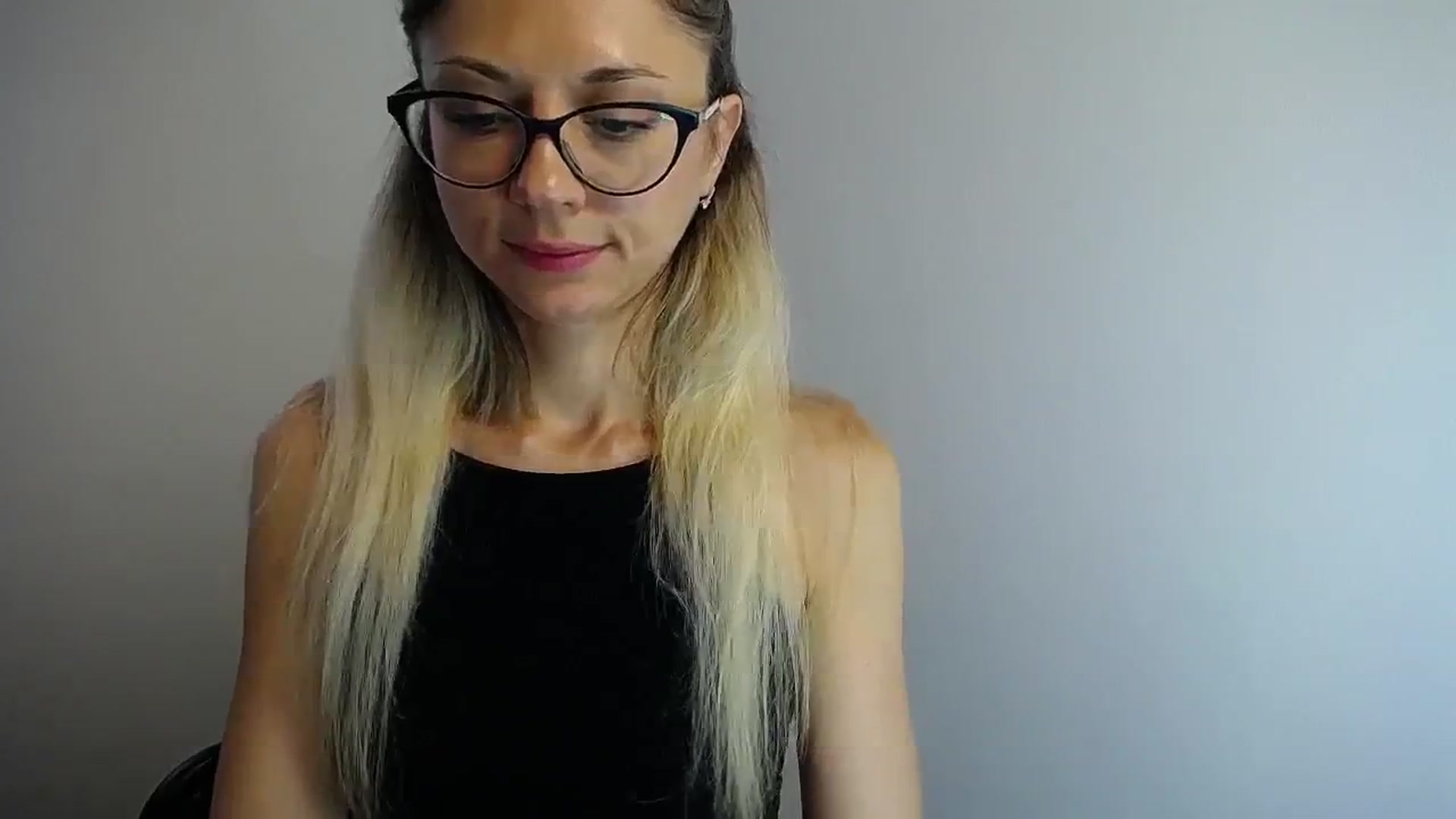 Gallery image thumbnail from Sunshine_alis's myfreecams stream on, 07/18/2024, 17:55 image 8 of 20