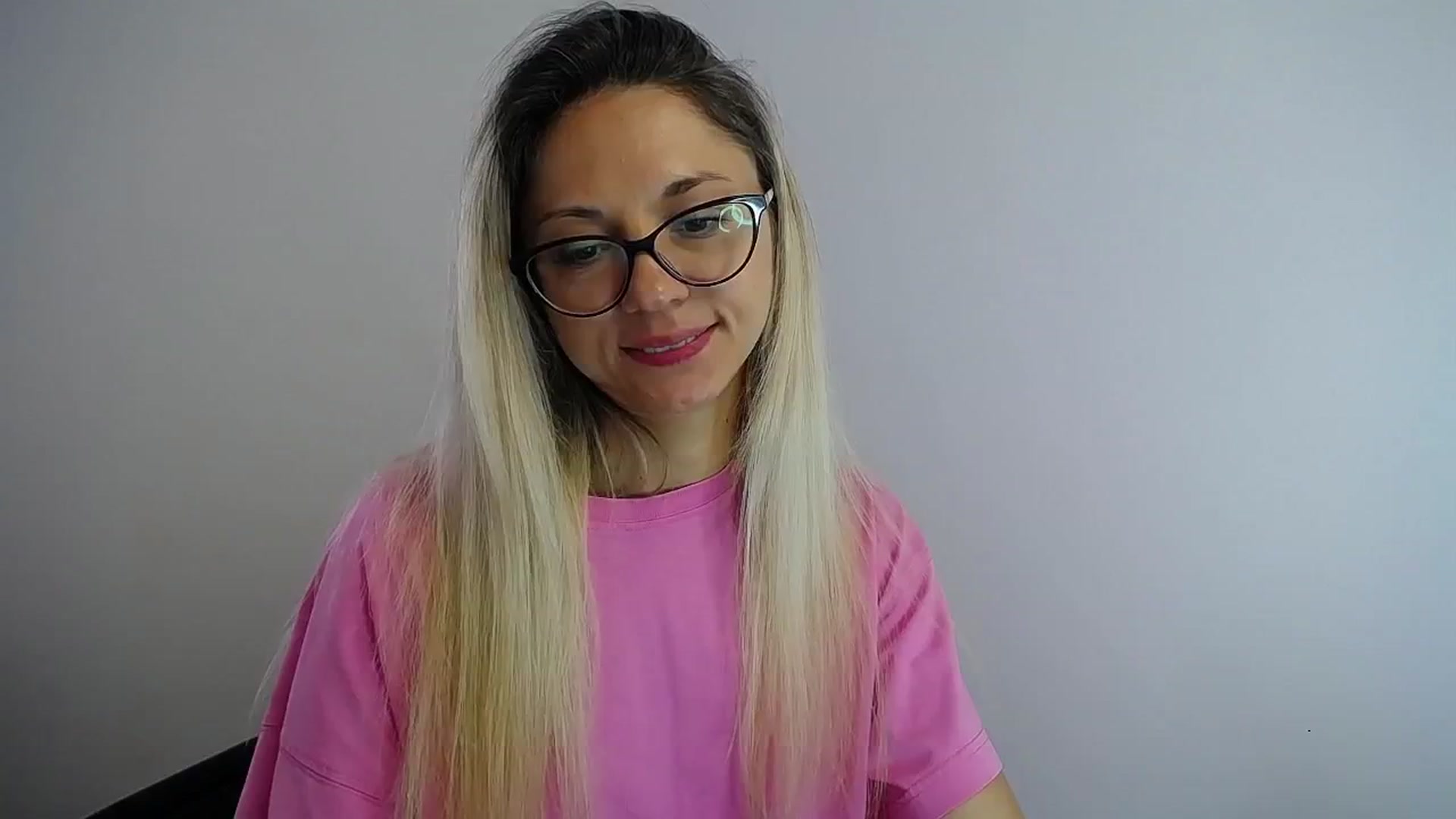 Gallery image thumbnail from Sunshine_alis's myfreecams stream on, 07/19/2024, 11:25 image 10 of 20