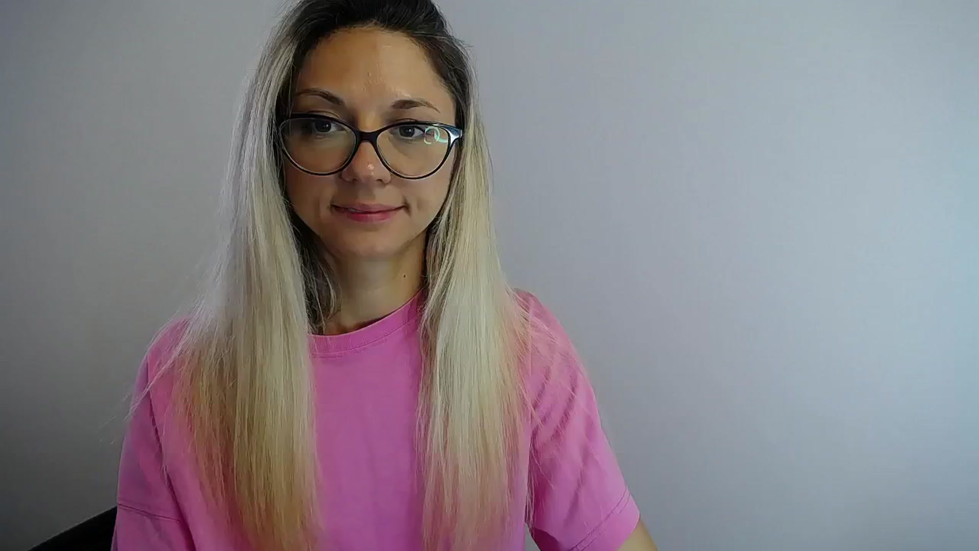 Gallery image thumbnail from Sunshine_alis's myfreecams stream on, 07/19/2024, 11:25 image 15 of 20