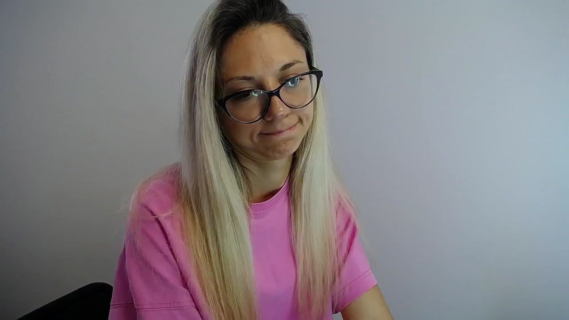 Gallery image thumbnail from Sunshine_alis's myfreecams stream on, 07/19/2024, 11:25 image 12 of 20