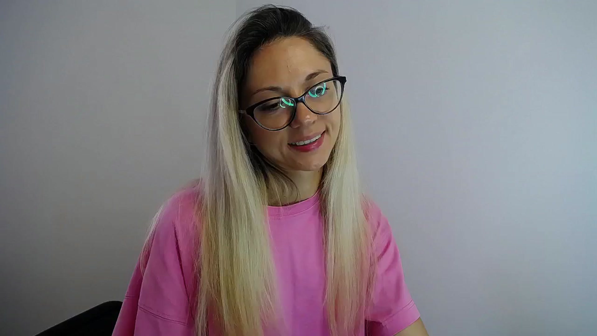 Gallery image thumbnail from Sunshine_alis's myfreecams stream on, 07/19/2024, 11:25 image 9 of 20