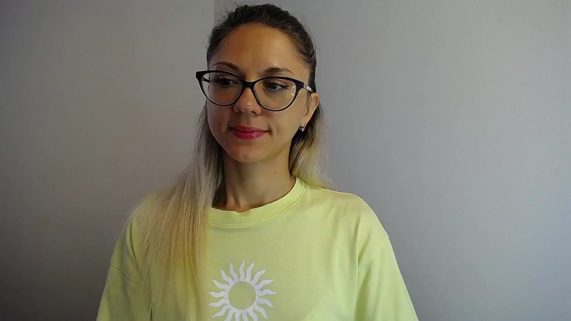 Gallery image thumbnail from Sunshine_alis's myfreecams stream on, 07/23/2024, 12:05 image 2 of 20