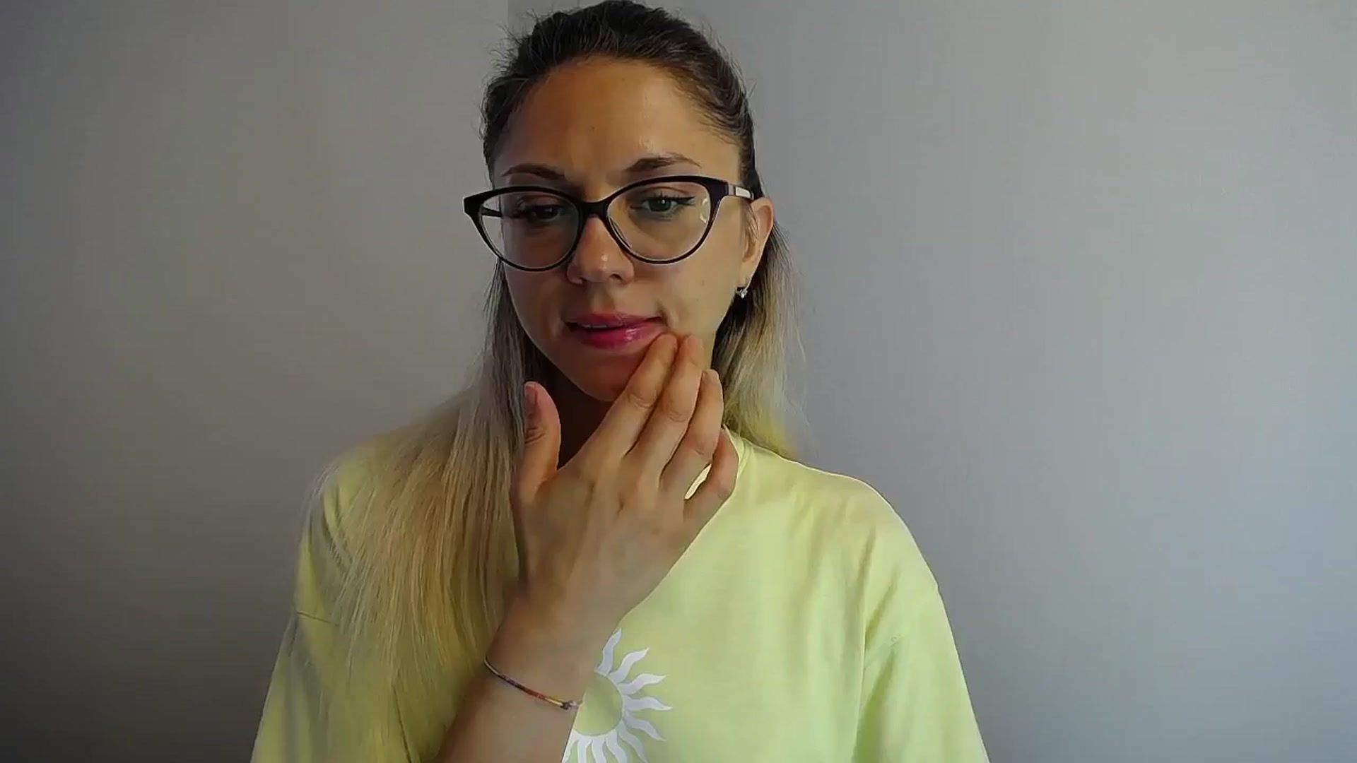 Gallery image thumbnail from Sunshine_alis's myfreecams stream on, 07/23/2024, 12:05 image 1 of 20