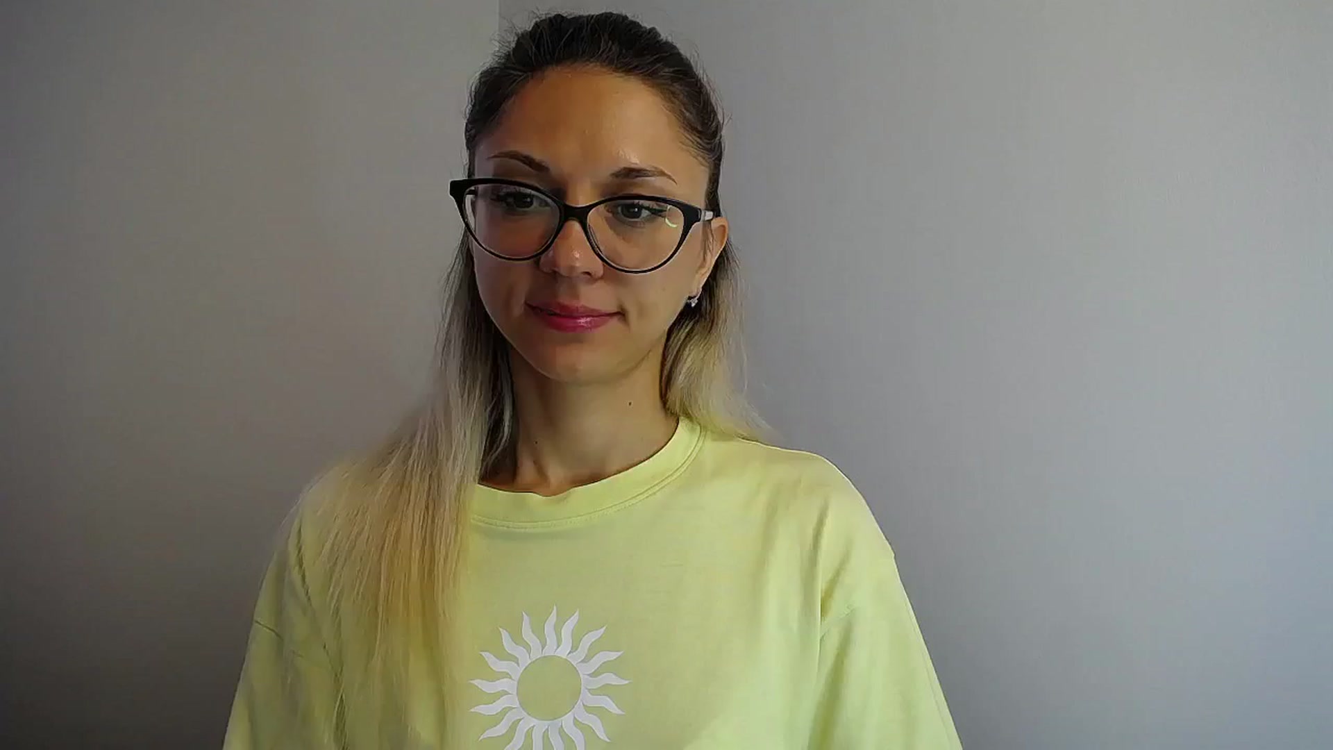 Gallery image thumbnail from Sunshine_alis's myfreecams stream on, 07/23/2024, 12:05 image 4 of 20