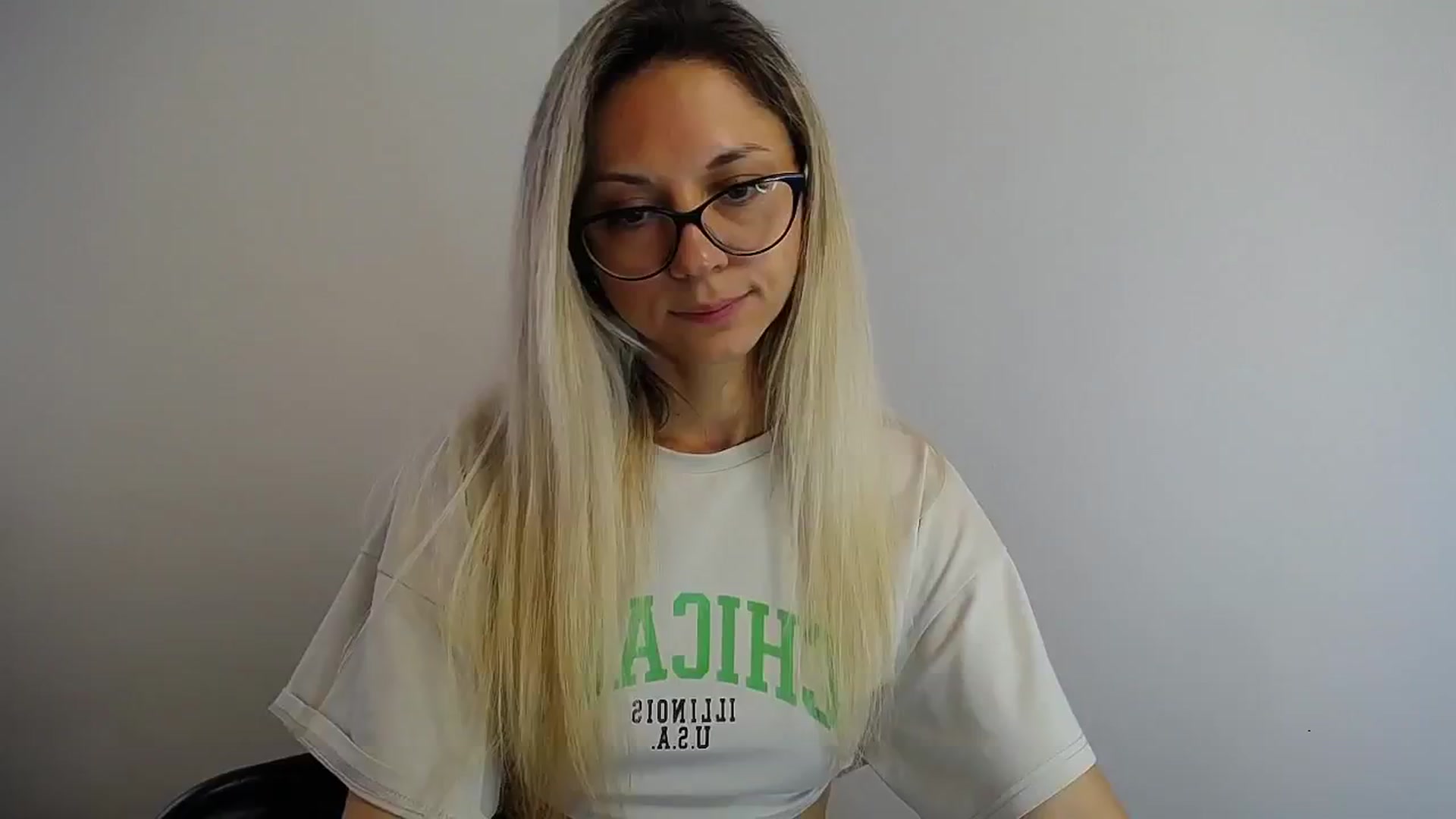 Gallery image thumbnail from Sunshine_alis's myfreecams stream on, 07/24/2024, 14:31 image 15 of 20