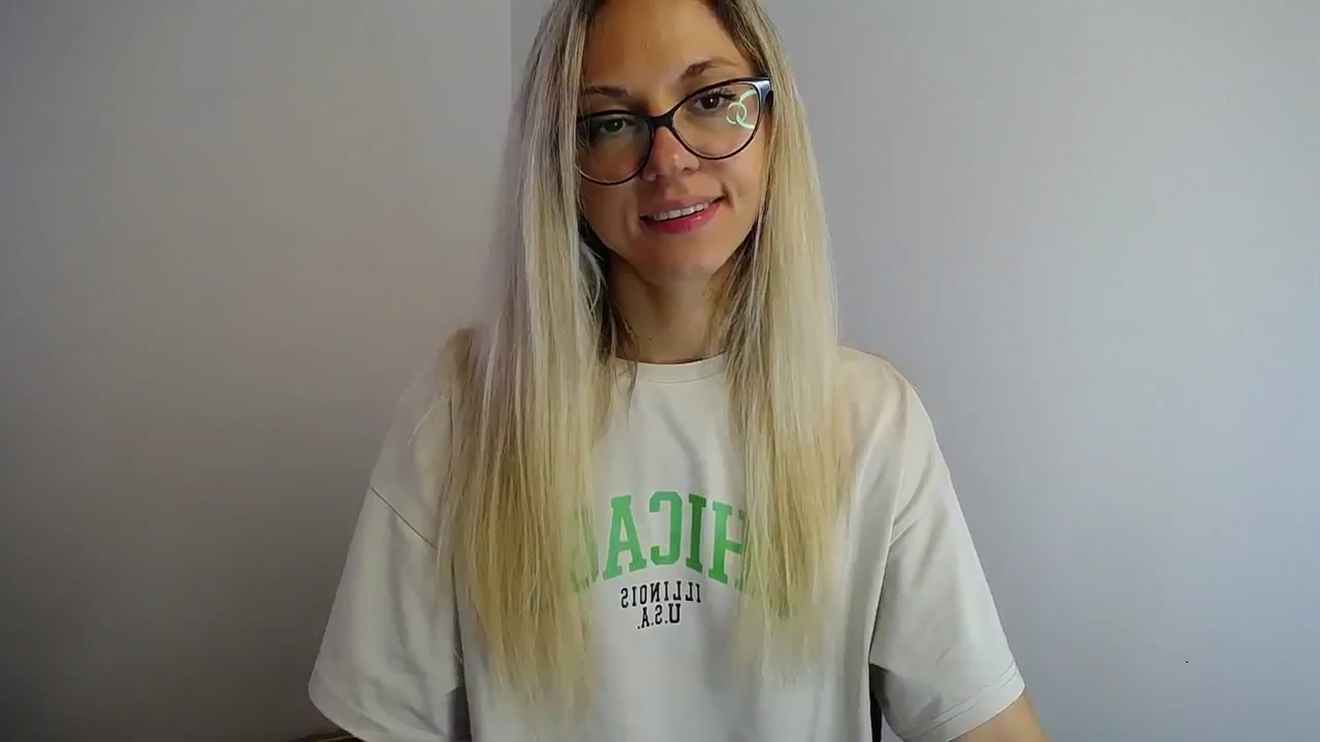 Gallery image thumbnail from Sunshine_alis's myfreecams stream on, 07/24/2024, 15:46 image 8 of 20