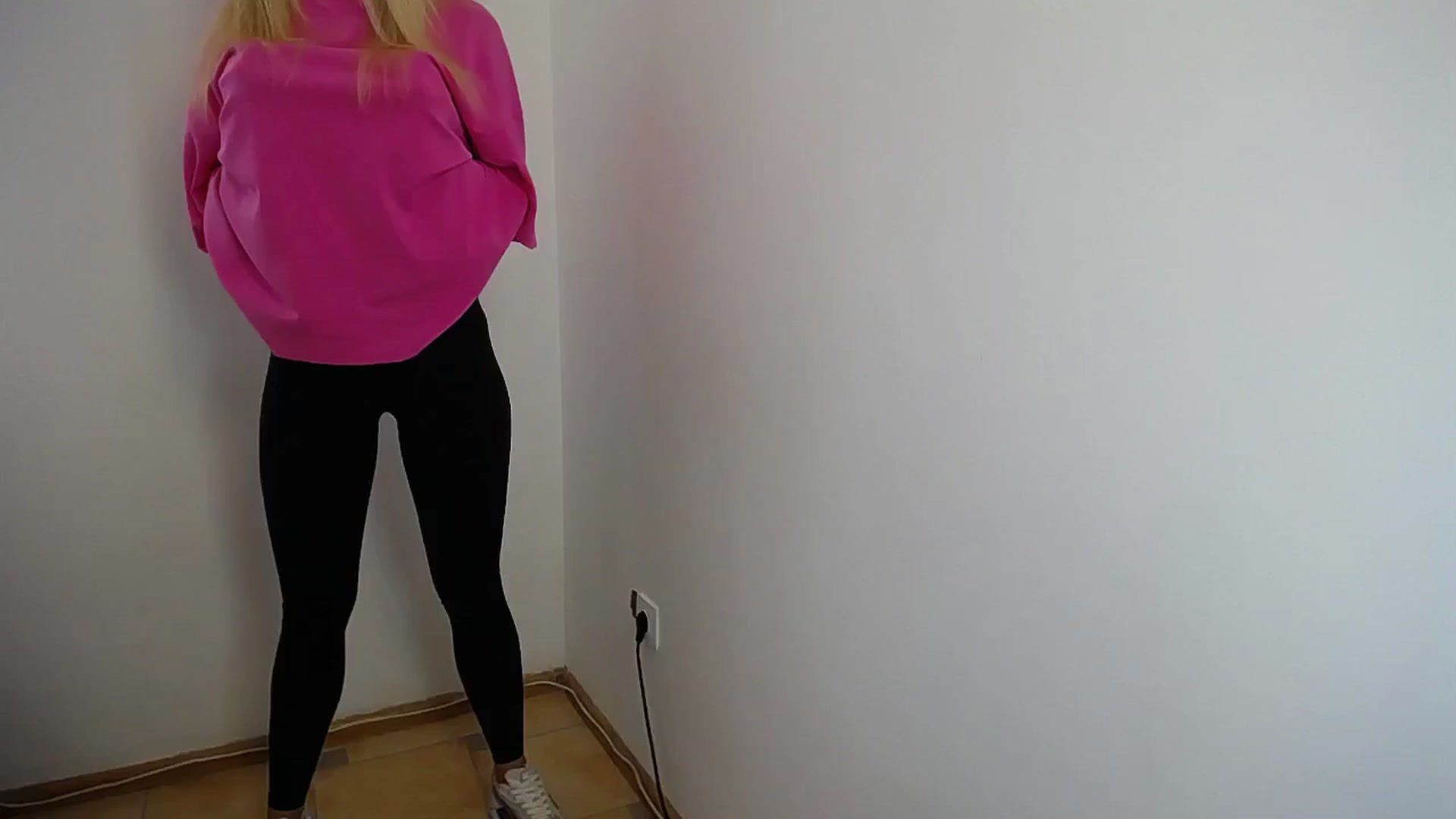 Gallery image thumbnail from Sunshine_alis's myfreecams stream on, 07/25/2024, 09:50 image 19 of 20