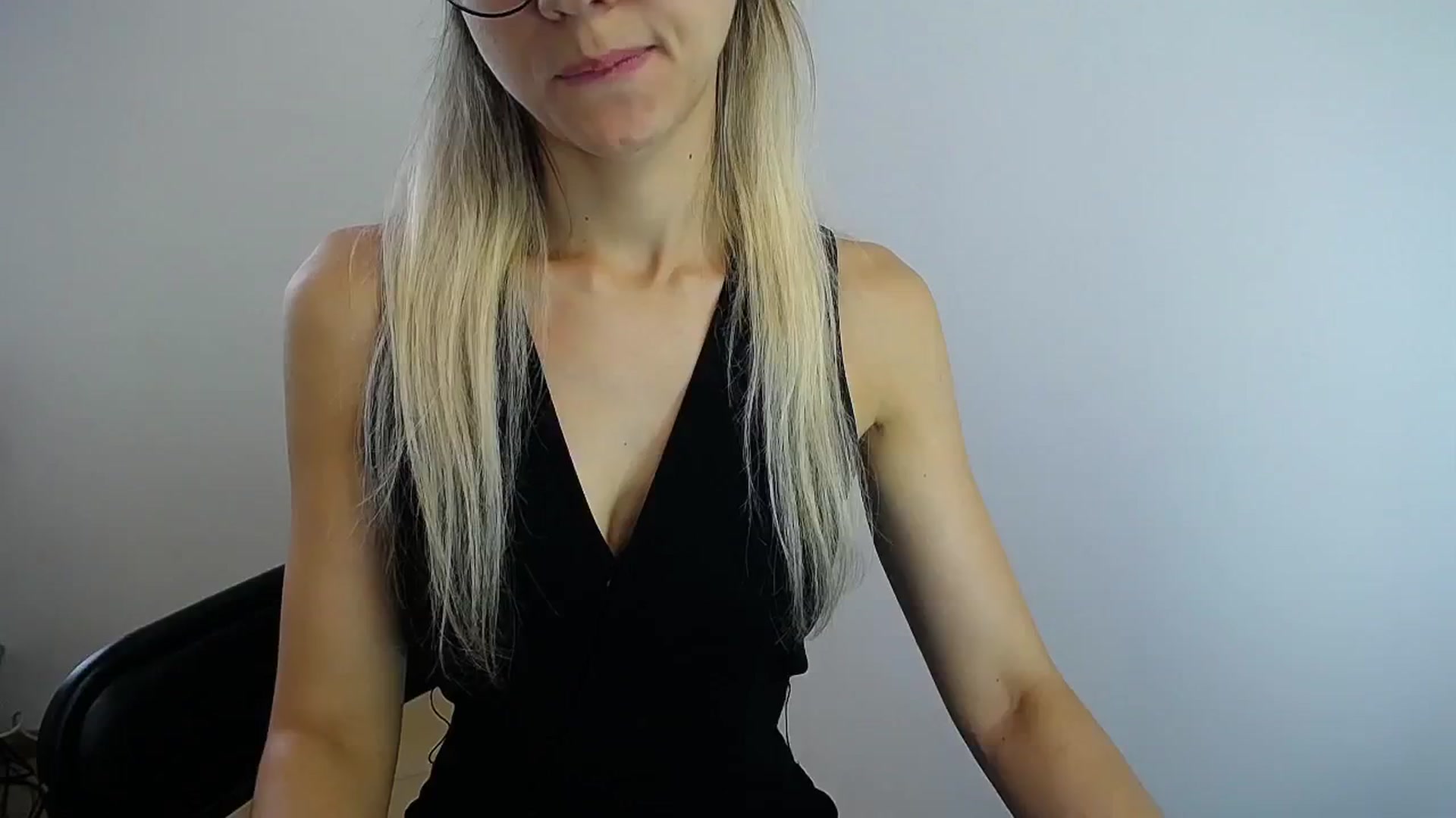 Gallery image thumbnail from Sunshine_alis's myfreecams stream on, 07/26/2024, 10:48 image 10 of 20