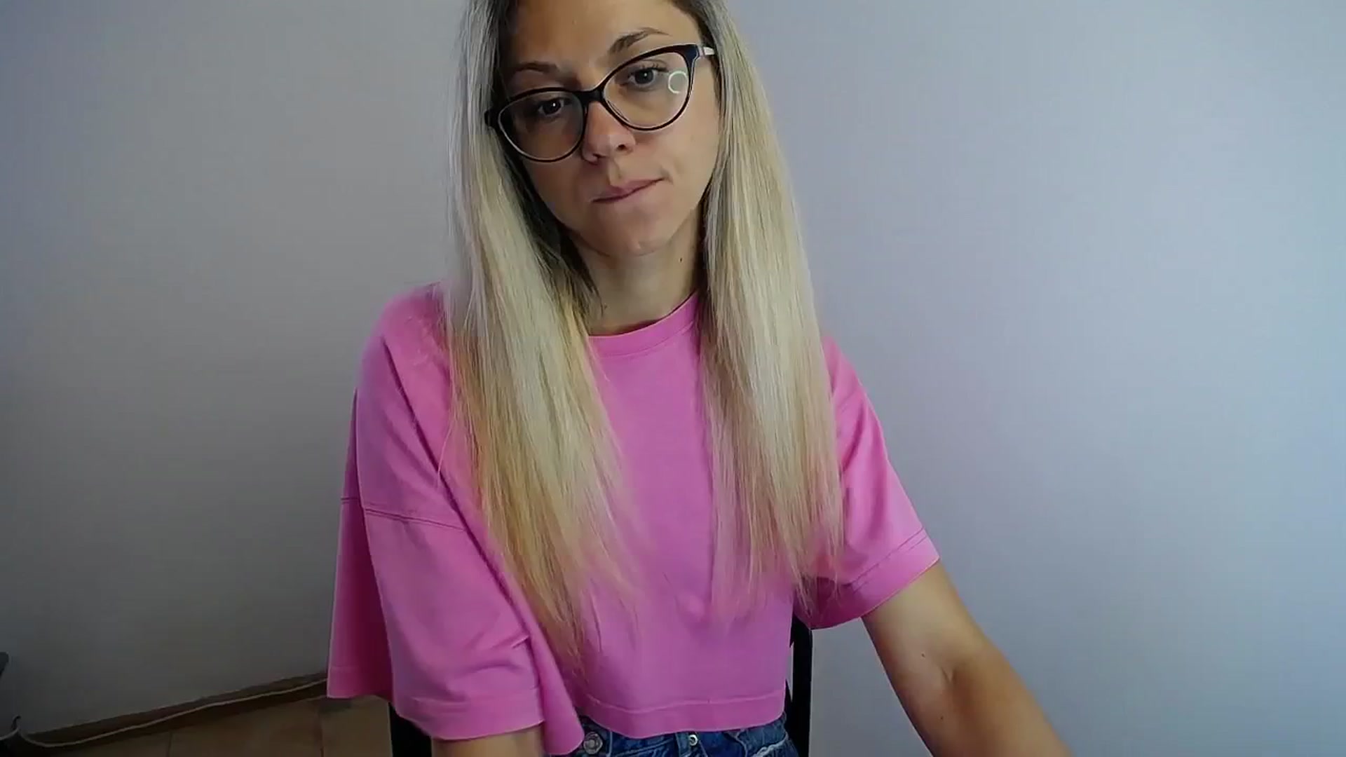 Gallery image thumbnail from Sunshine_alis's myfreecams stream on, 07/27/2024, 12:27 image 16 of 20
