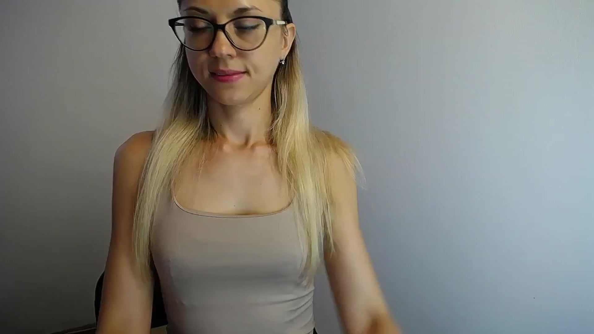 Gallery image thumbnail from Sunshine_alis's myfreecams stream on, 07/28/2024, 18:07 image 2 of 20