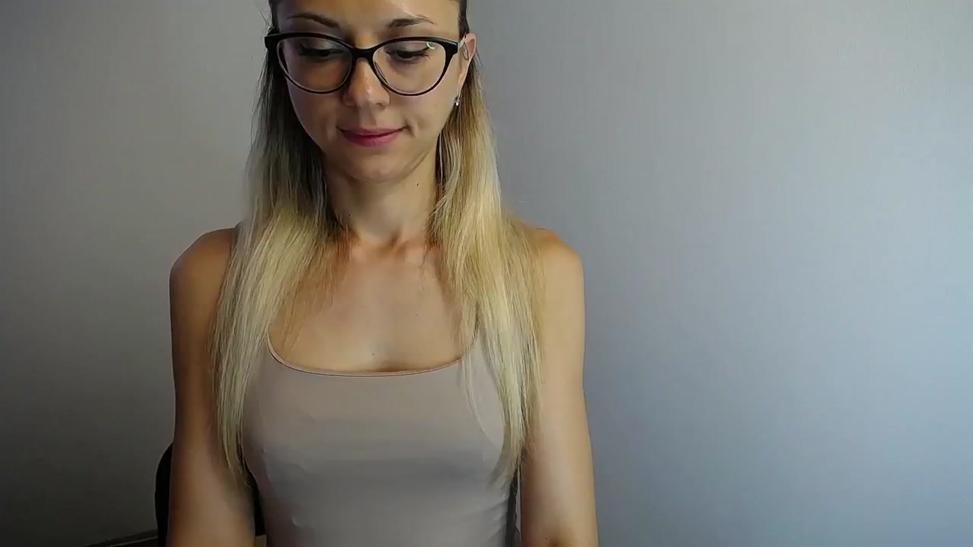 Gallery image thumbnail from Sunshine_alis's myfreecams stream on, 07/28/2024, 18:07 image 6 of 20