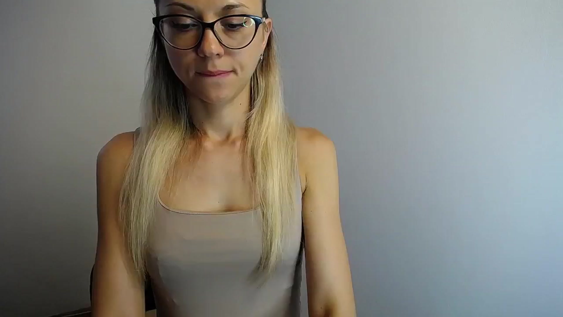 Gallery image thumbnail from Sunshine_alis's myfreecams stream on, 07/28/2024, 18:07 image 7 of 20