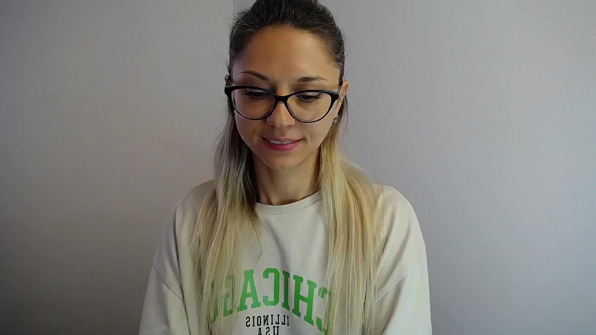 Gallery image thumbnail from Sunshine_alis's myfreecams stream on, 07/29/2024, 11:57 image 10 of 20