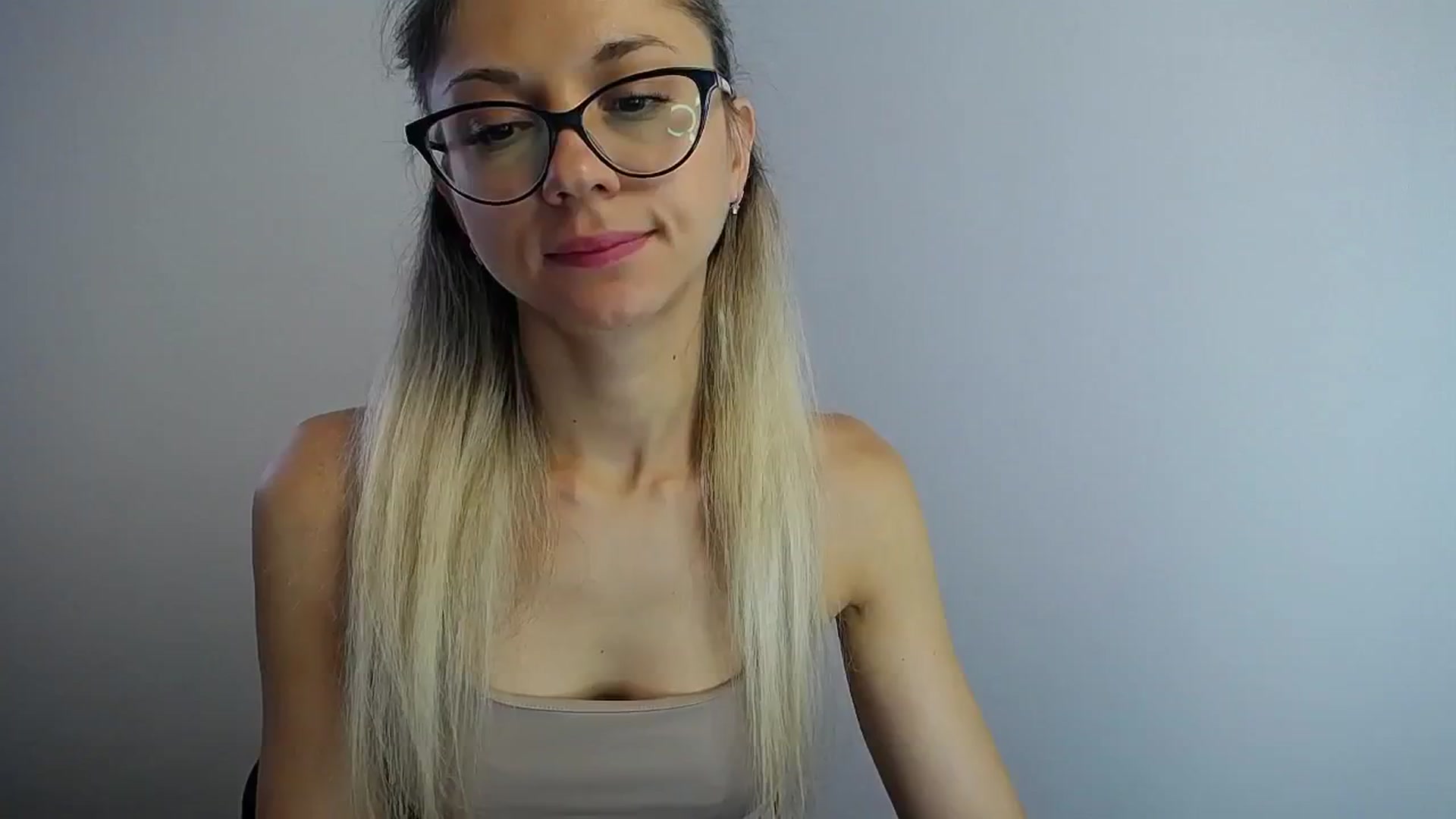 Gallery image thumbnail from Sunshine_alis's myfreecams stream on, 07/30/2024, 13:15 image 5 of 20