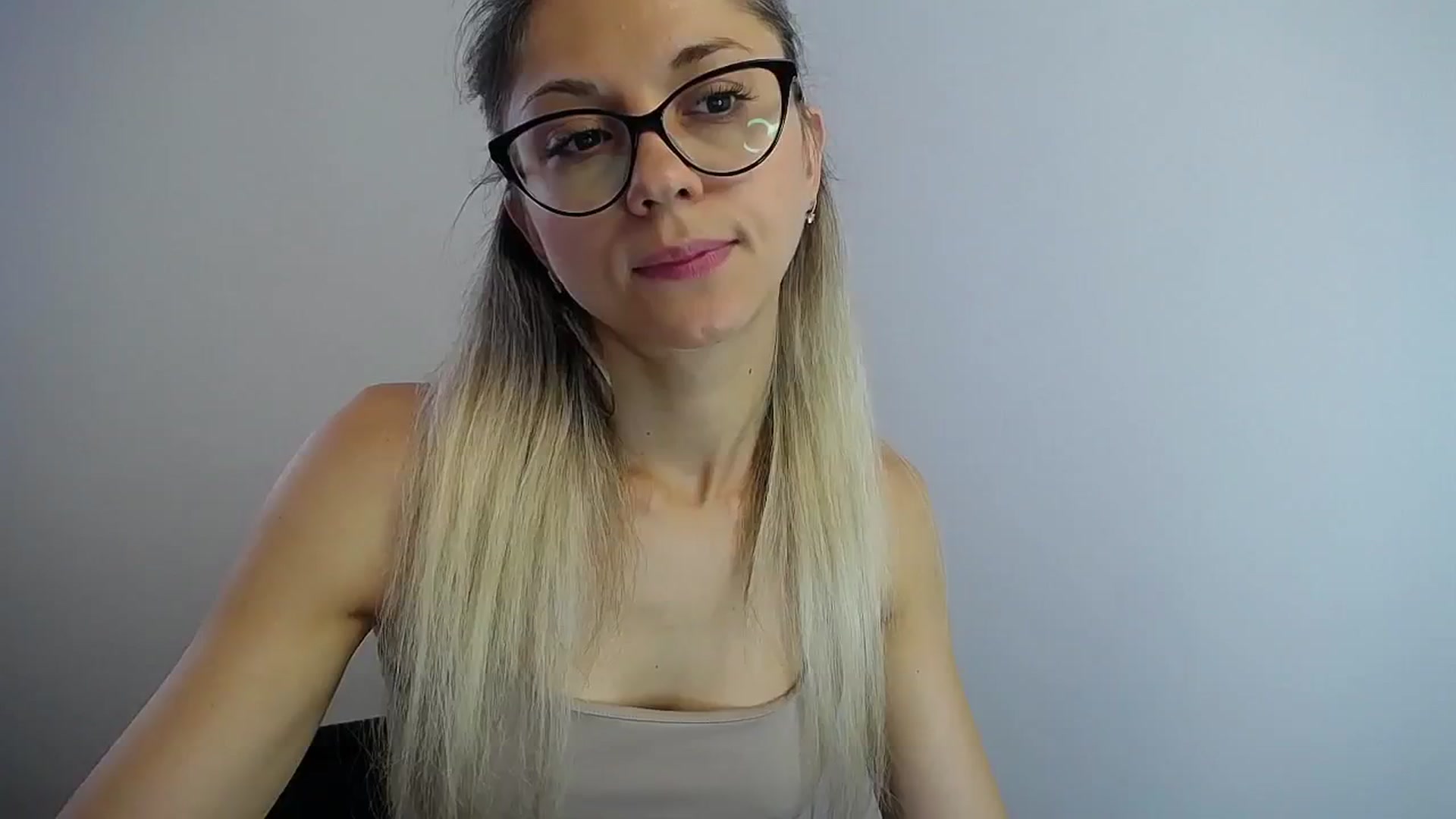 Gallery image thumbnail from Sunshine_alis's myfreecams stream on, 07/30/2024, 13:15 image 18 of 20
