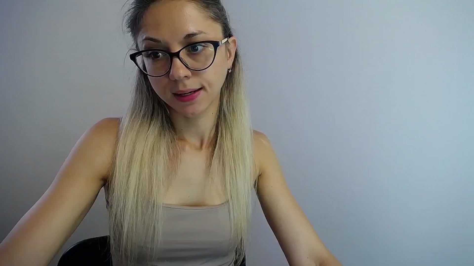 Gallery image thumbnail from Sunshine_alis's myfreecams stream on, 07/30/2024, 13:15 image 17 of 20