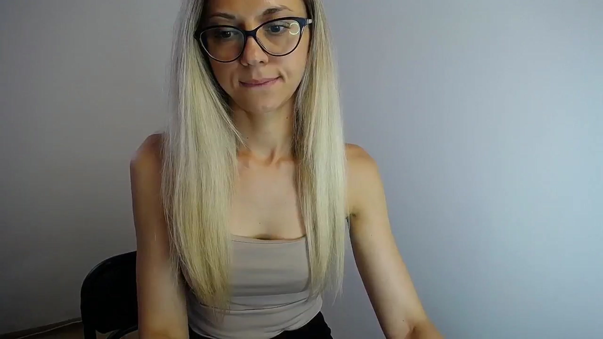 Gallery image thumbnail from Sunshine_alis's myfreecams stream on, 07/30/2024, 15:42 image 18 of 20