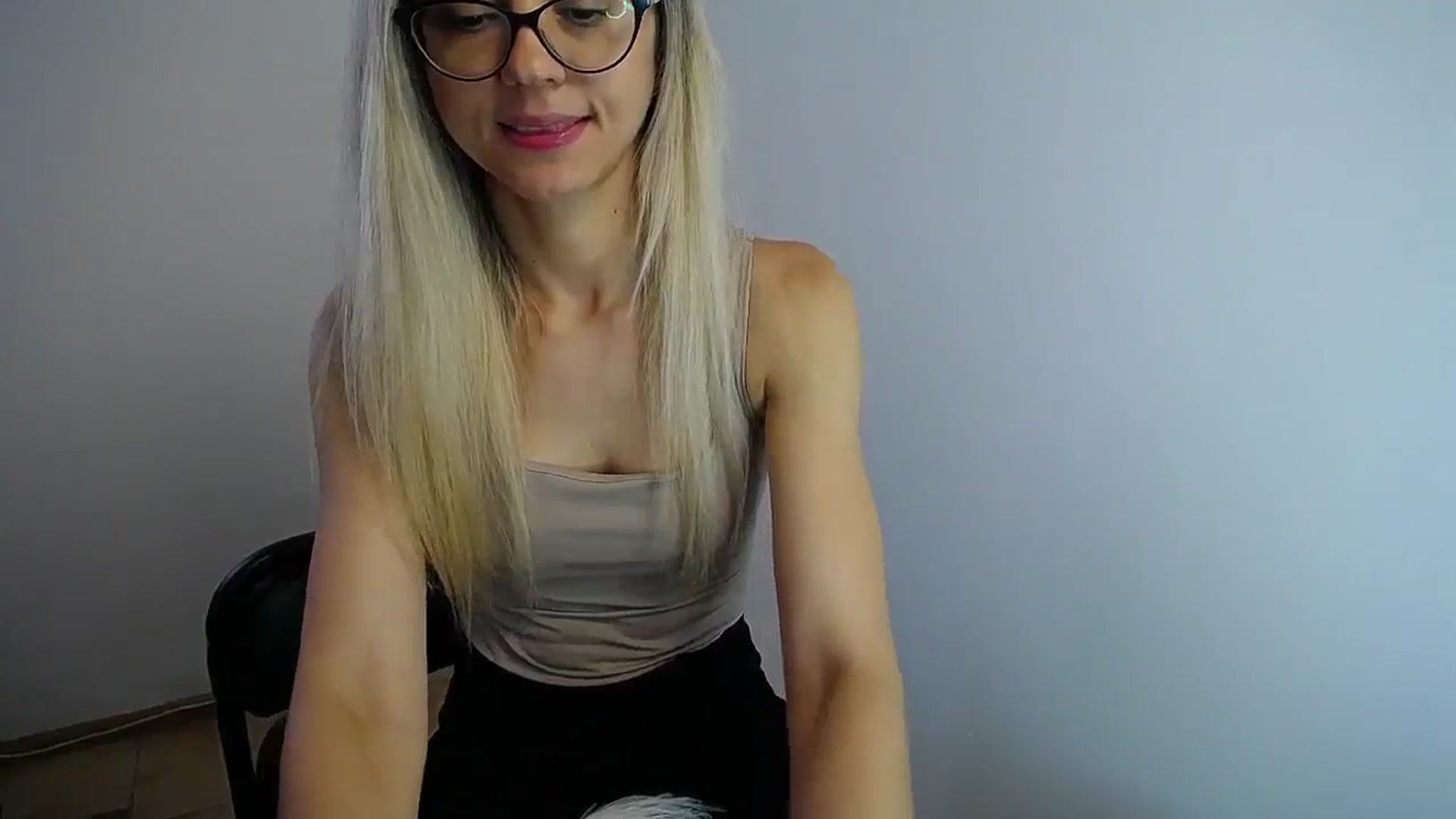 Gallery image thumbnail from Sunshine_alis's myfreecams stream on, 07/30/2024, 15:42 image 12 of 20