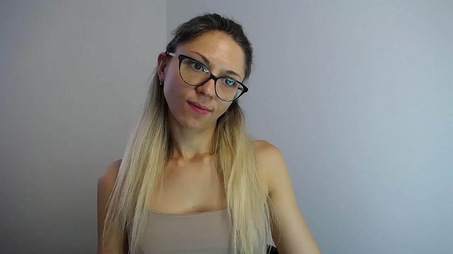 Gallery image thumbnail from Sunshine_alis's myfreecams stream on, 07/30/2024, 15:42 image 1 of 20