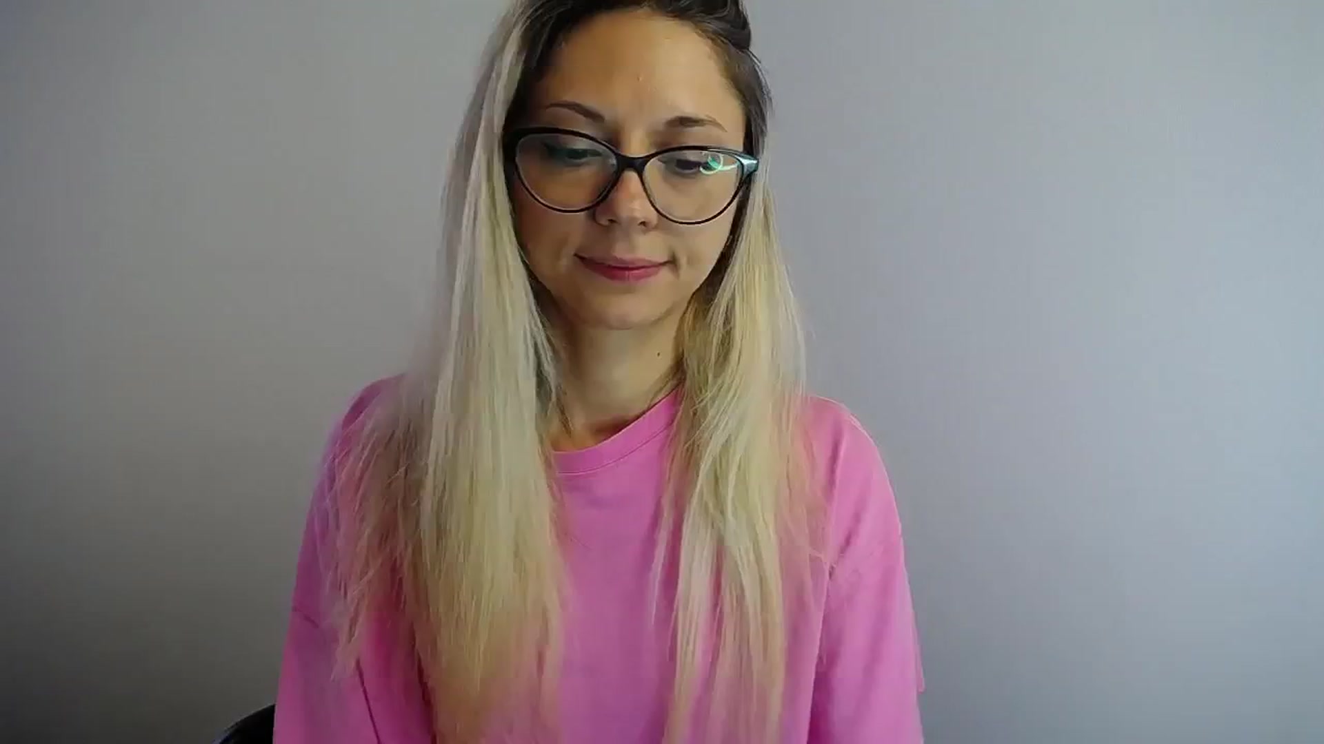 Gallery image thumbnail from Sunshine_alis's myfreecams stream on, 07/31/2024, 13:17 image 5 of 20