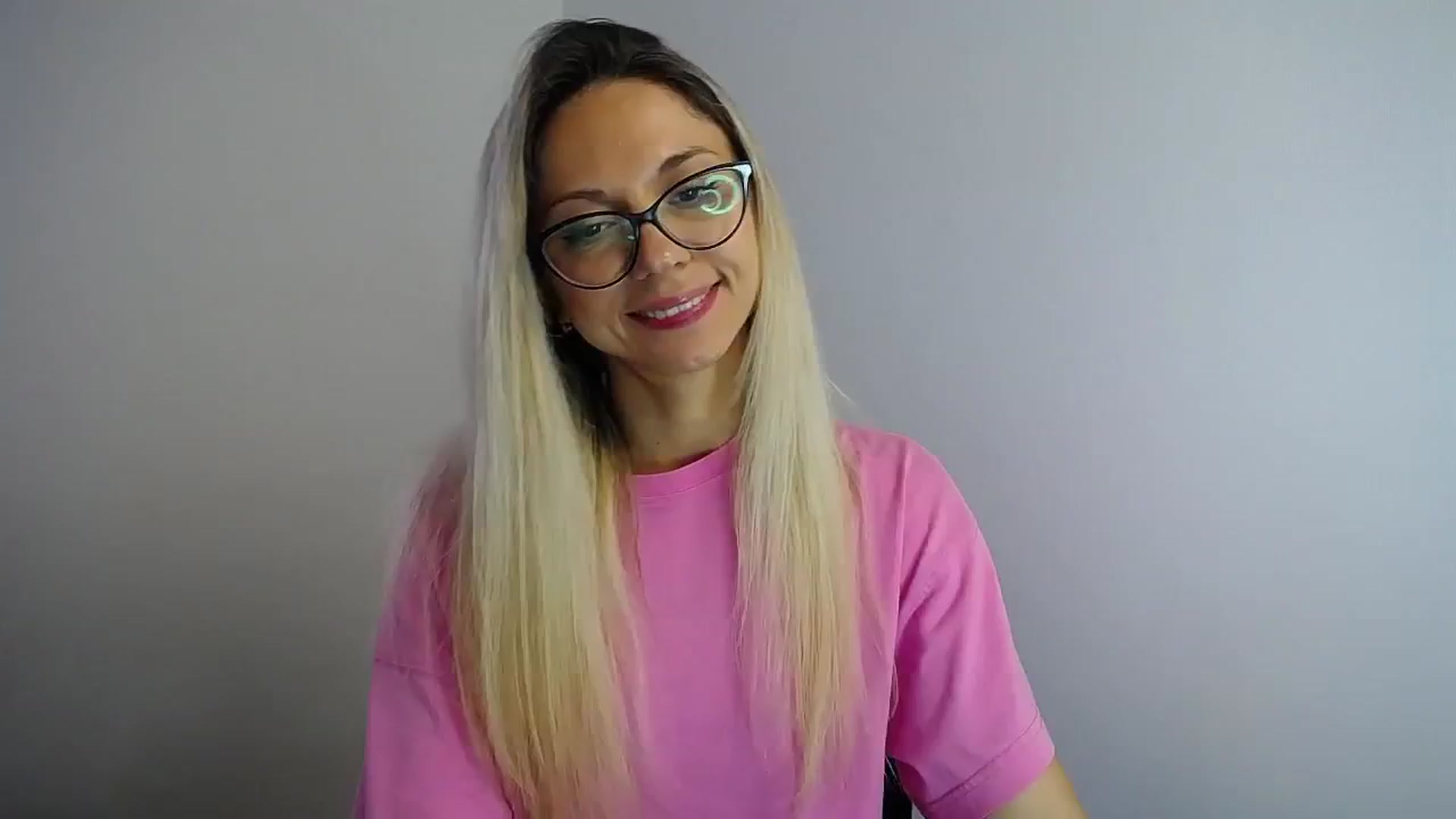 Gallery image thumbnail from Sunshine_alis's myfreecams stream on, 07/31/2024, 14:48 image 8 of 20