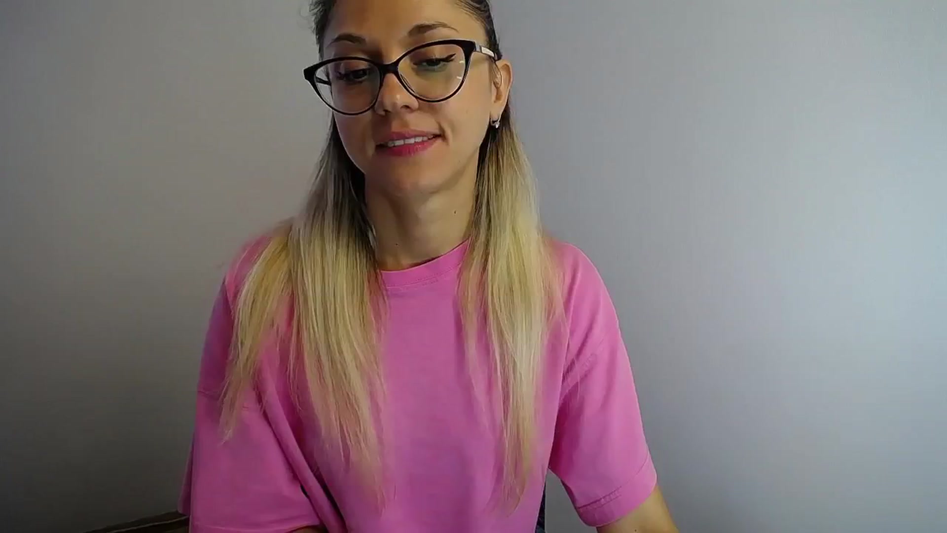 Gallery image thumbnail from Sunshine_alis's myfreecams stream on, 07/31/2024, 15:40 image 17 of 20