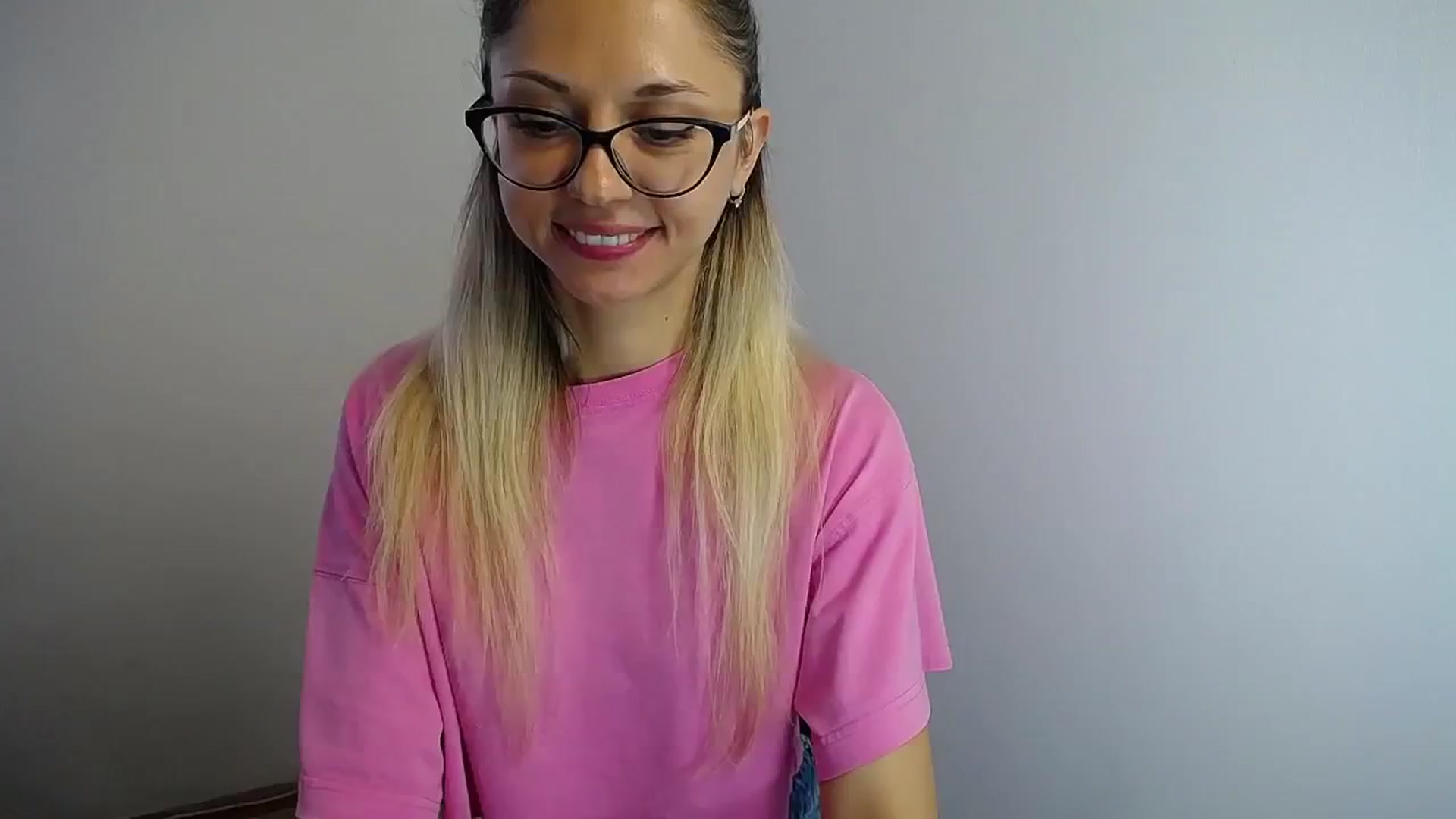 Gallery image thumbnail from Sunshine_alis's myfreecams stream on, 07/31/2024, 15:40 image 20 of 20