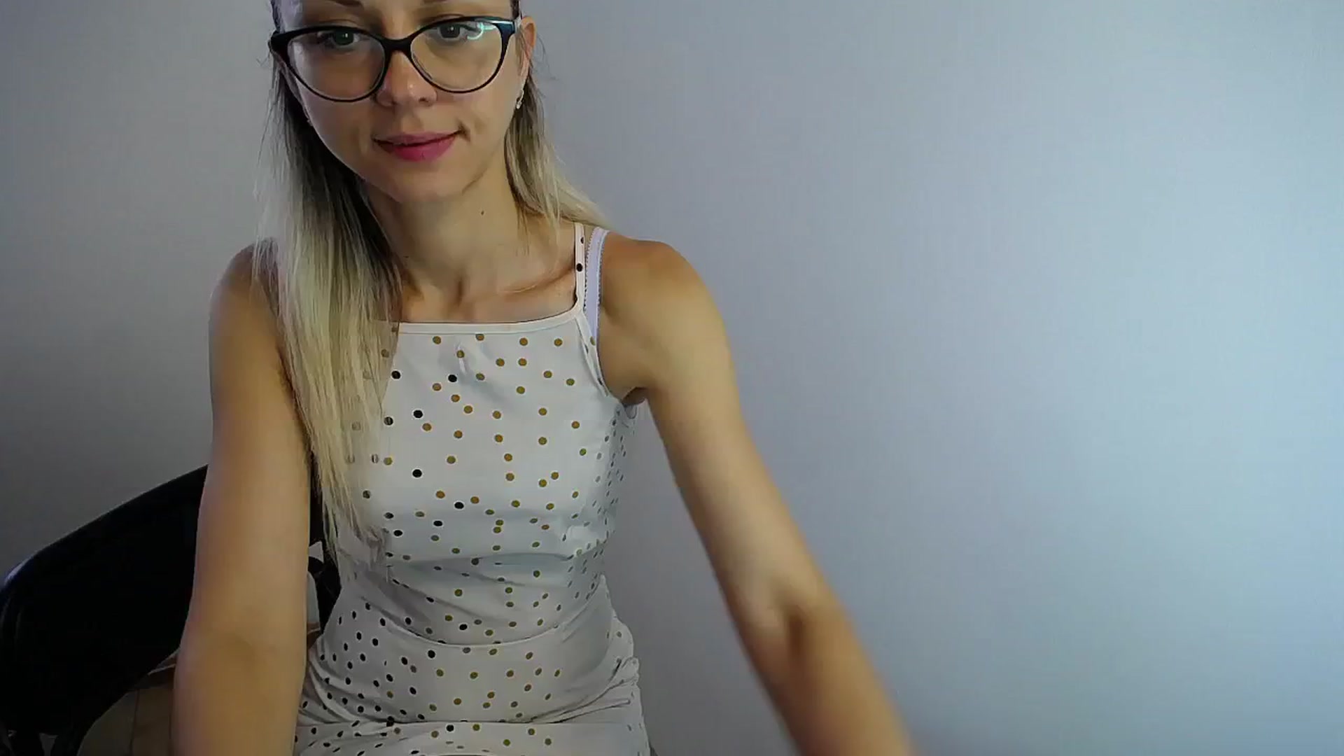 Gallery image thumbnail from Sunshine_alis's myfreecams stream on, 08/01/2024, 14:01 image 7 of 20