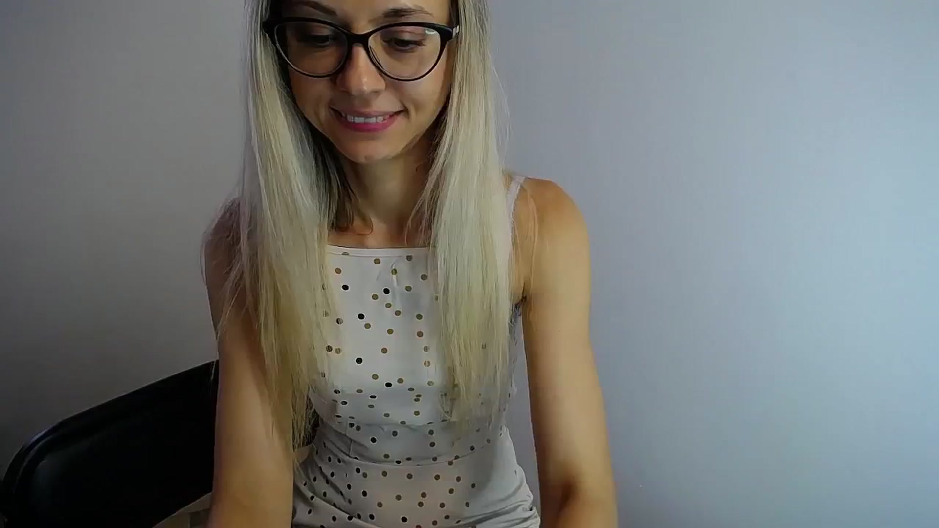 Gallery image thumbnail from Sunshine_alis's myfreecams stream on, 08/01/2024, 15:34 image 16 of 20