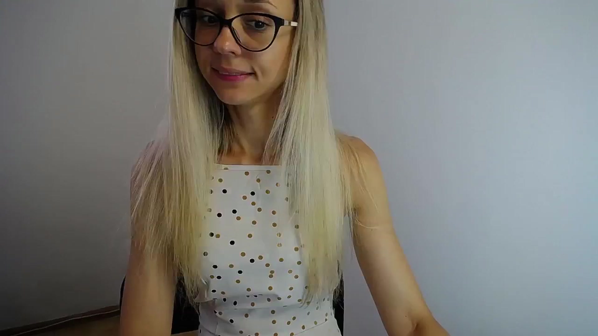 Gallery image thumbnail from Sunshine_alis's myfreecams stream on, 08/01/2024, 15:34 image 2 of 20