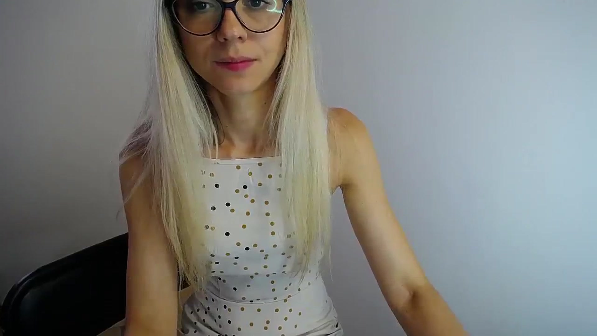 Gallery image thumbnail from Sunshine_alis's myfreecams stream on, 08/01/2024, 15:34 image 14 of 20