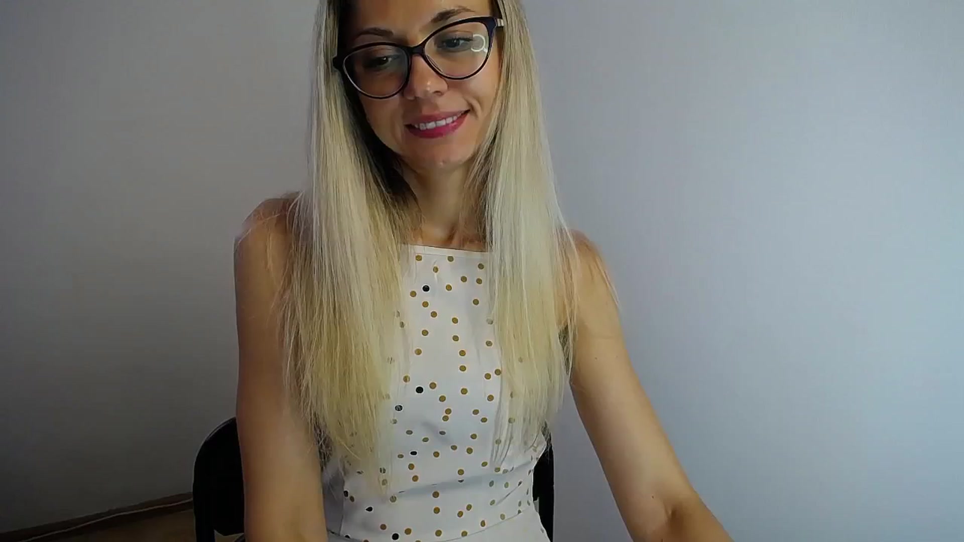 Gallery image thumbnail from Sunshine_alis's myfreecams stream on, 08/01/2024, 15:34 image 7 of 20
