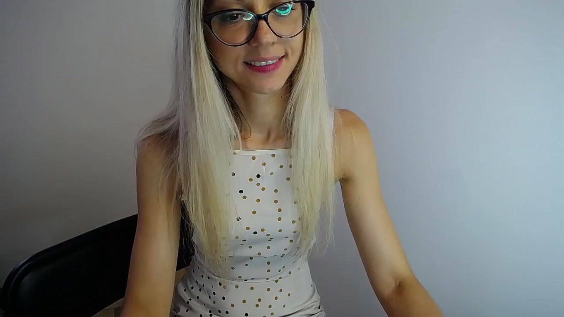 Gallery image thumbnail from Sunshine_alis's myfreecams stream on, 08/01/2024, 15:34 image 15 of 20