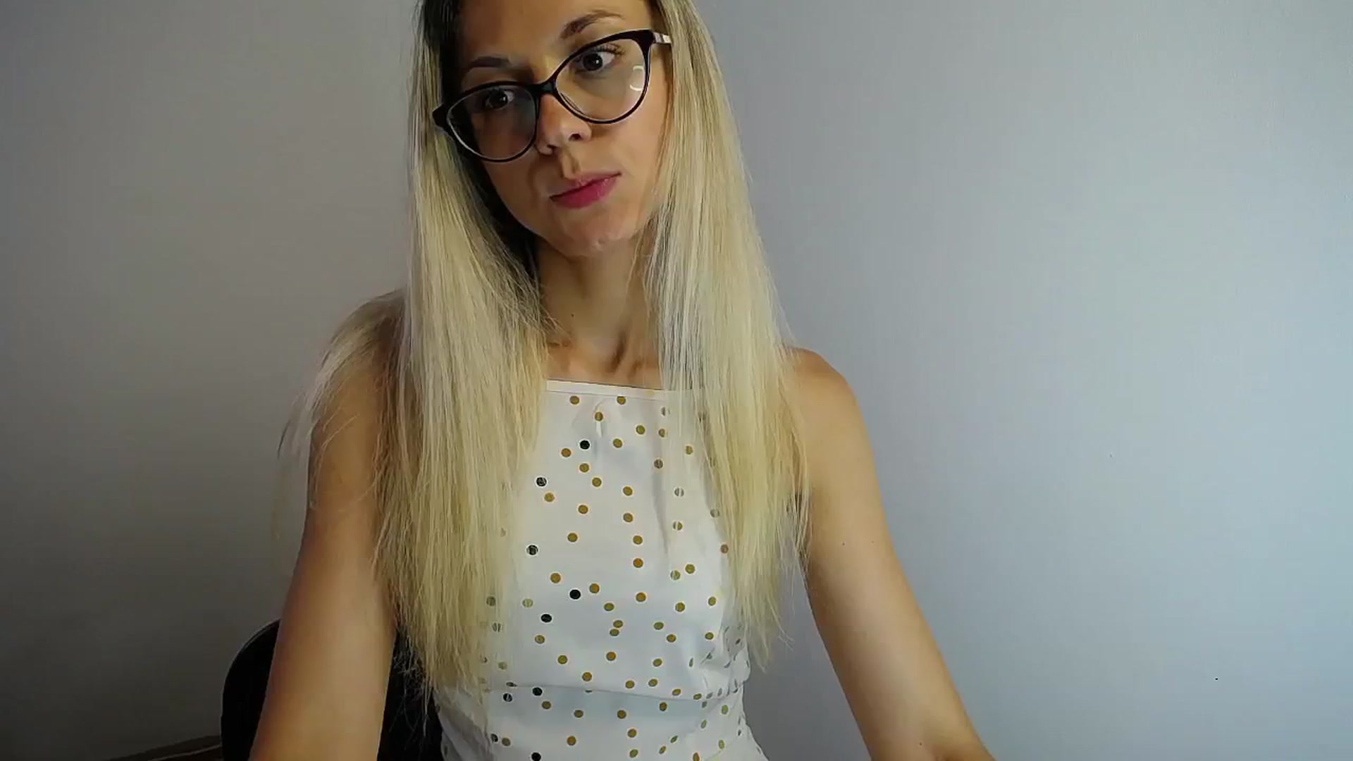 Gallery image thumbnail from Sunshine_alis's myfreecams stream on, 08/01/2024, 16:44 image 1 of 20