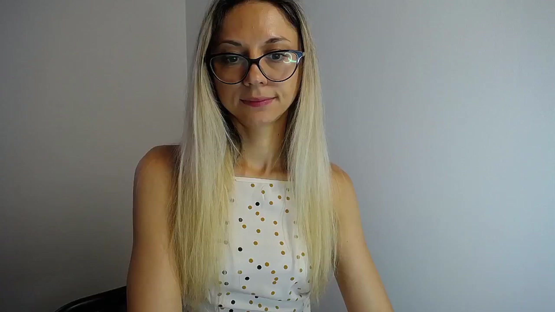 Gallery image thumbnail from Sunshine_alis's myfreecams stream on, 08/01/2024, 16:44 image 16 of 20