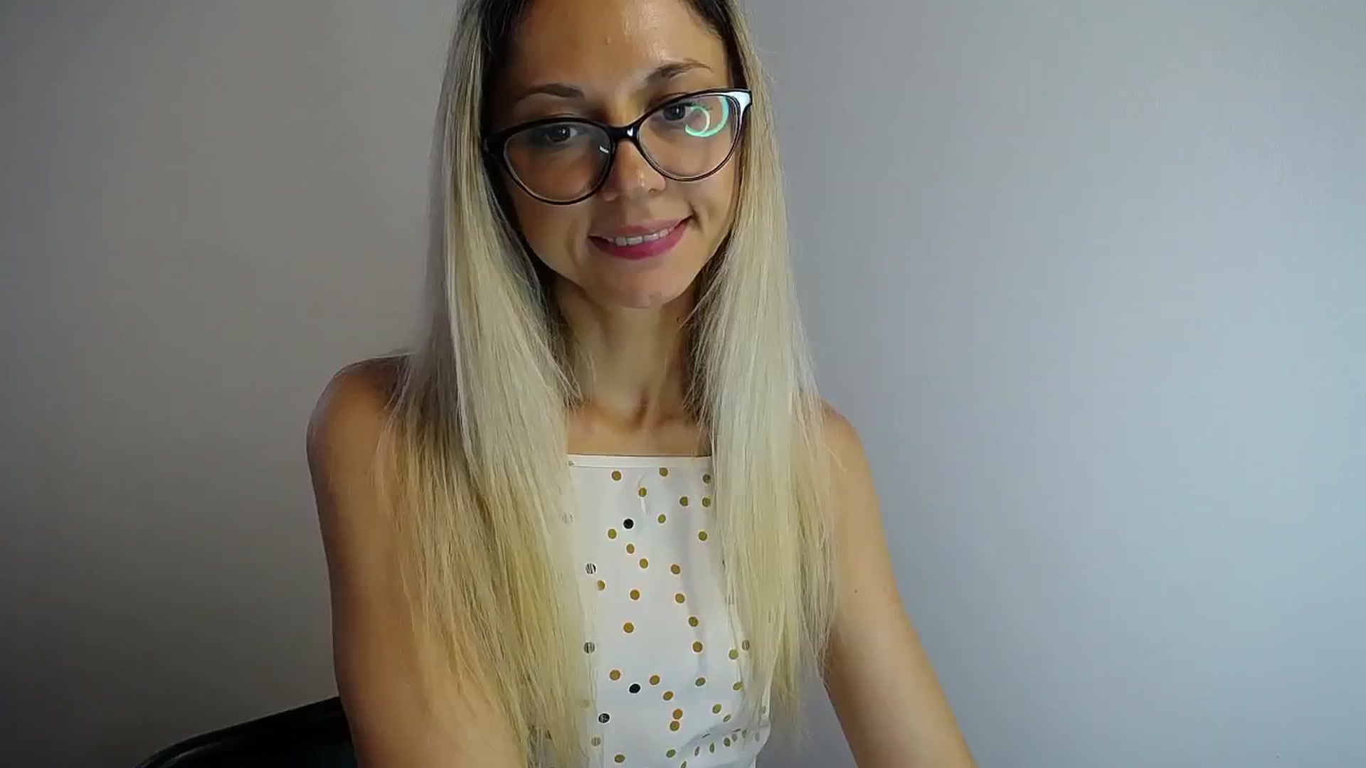 Gallery image thumbnail from Sunshine_alis's myfreecams stream on, 08/01/2024, 16:44 image 5 of 20