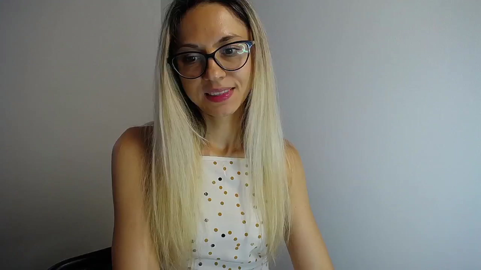 Gallery image thumbnail from Sunshine_alis's myfreecams stream on, 08/01/2024, 16:44 image 18 of 20