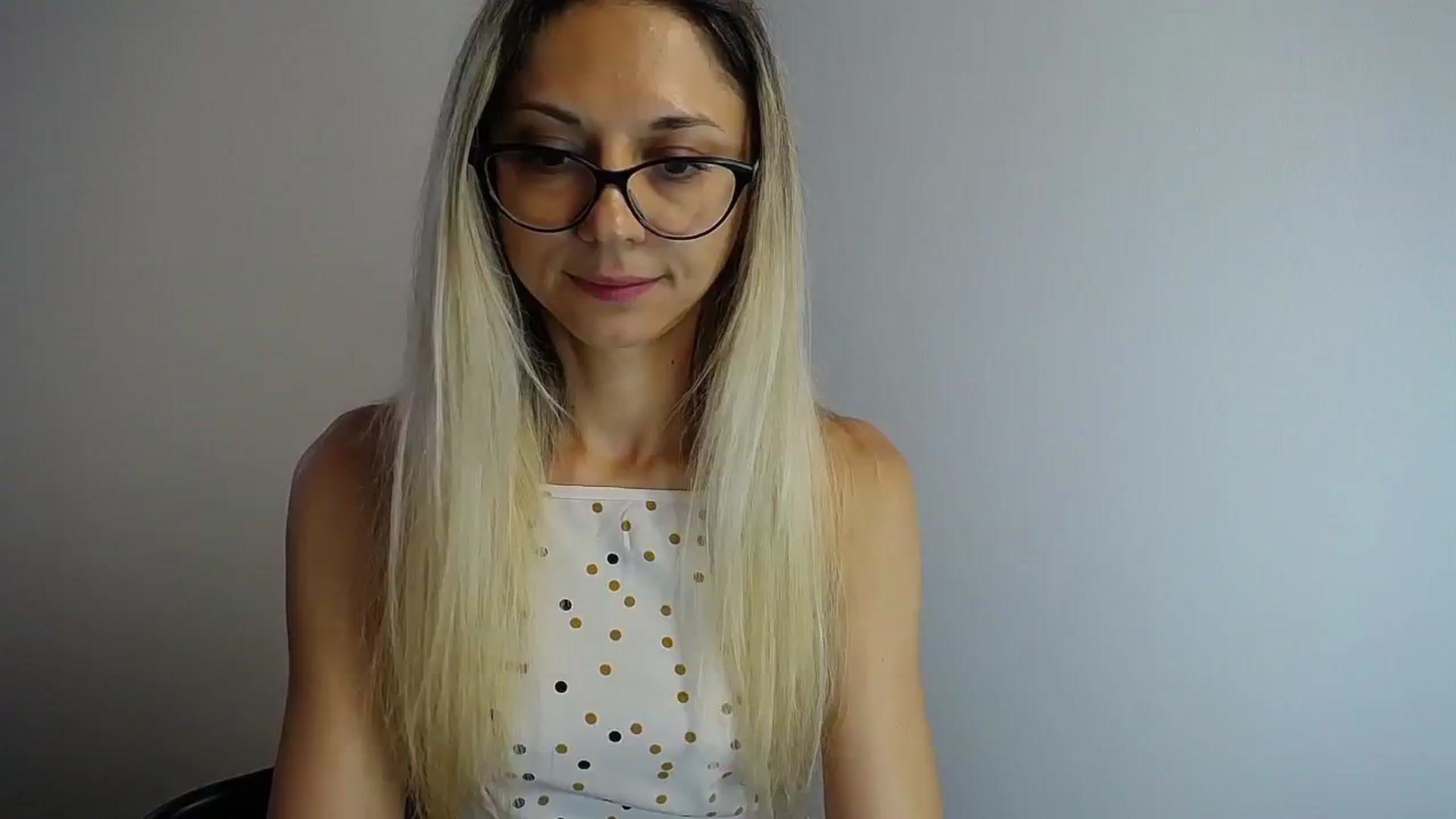 Gallery image thumbnail from Sunshine_alis's myfreecams stream on, 08/01/2024, 16:44 image 17 of 20