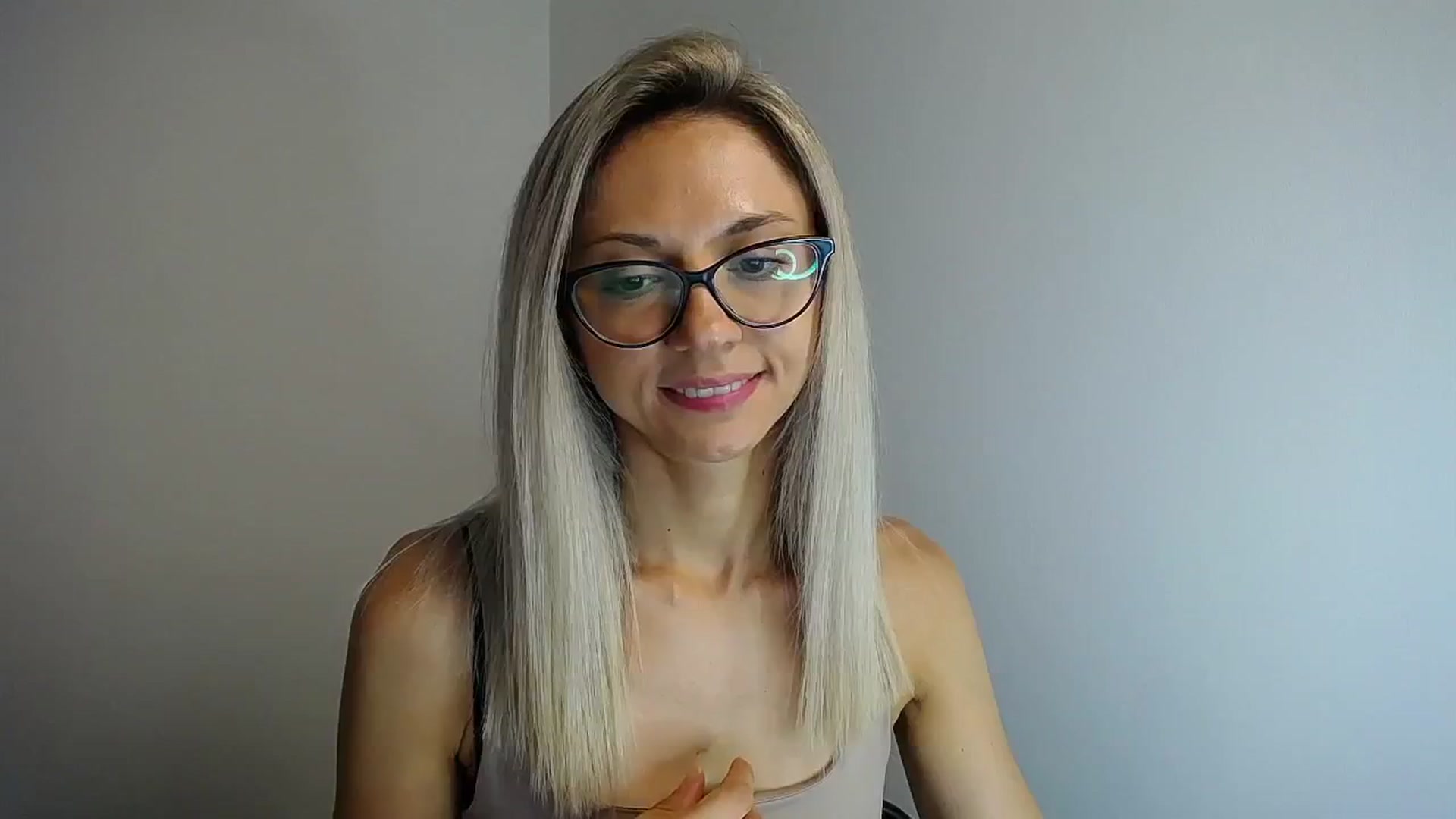 Gallery image thumbnail from Sunshine_alis's myfreecams stream on, 08/02/2024, 17:58 image 14 of 20