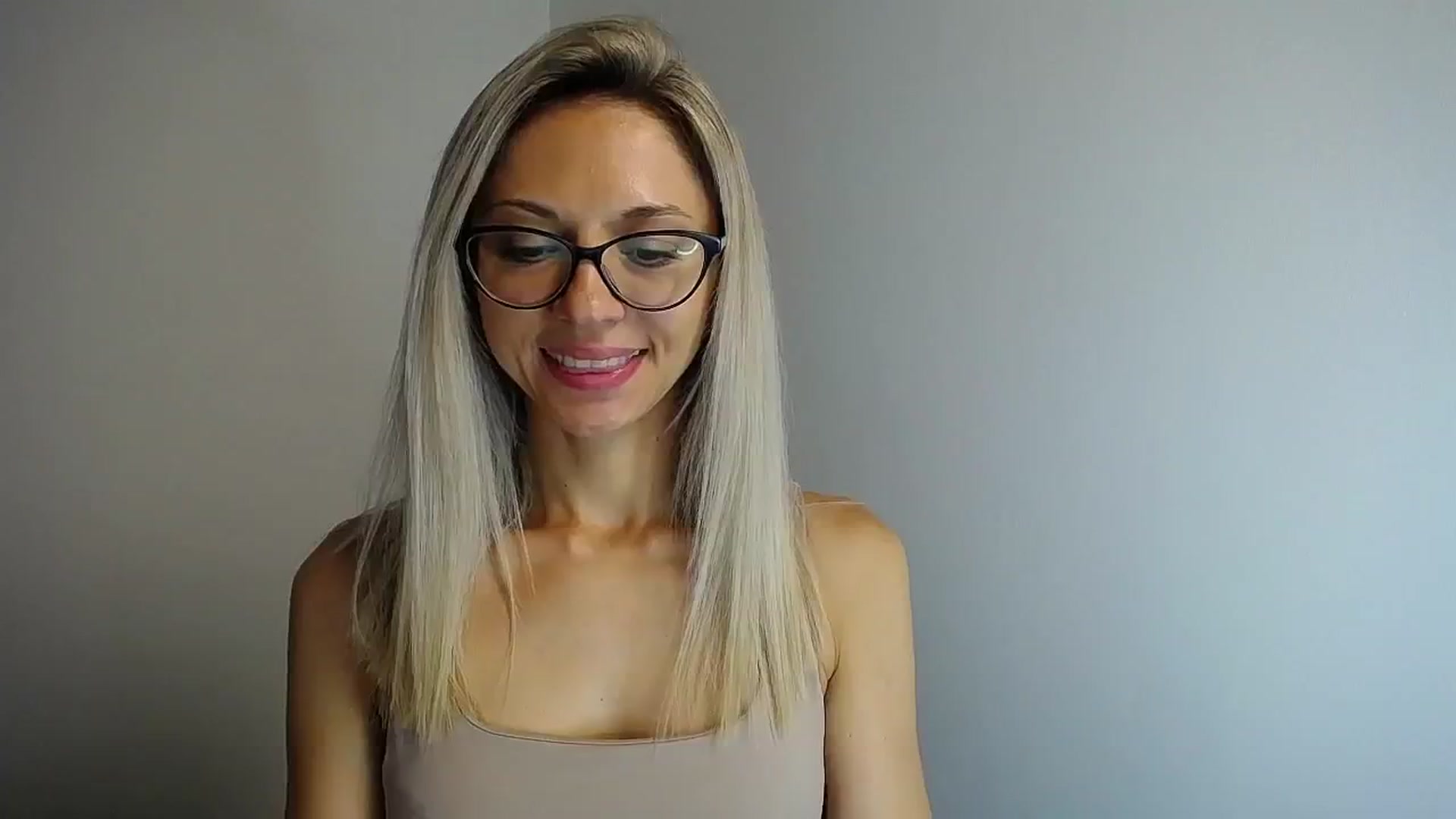Gallery image thumbnail from Sunshine_alis's myfreecams stream on, 08/02/2024, 17:58 image 13 of 20