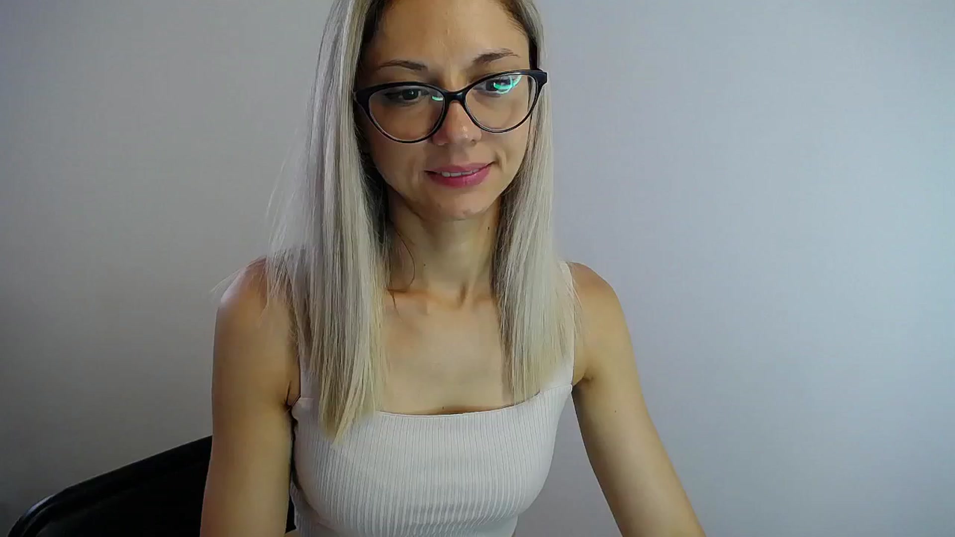 Gallery image thumbnail from Sunshine_alis's myfreecams stream on, 08/03/2024, 13:45 image 1 of 20
