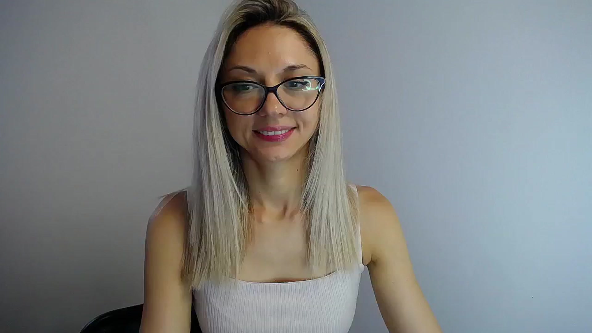 Gallery image thumbnail from Sunshine_alis's myfreecams stream on, 08/03/2024, 16:19 image 5 of 20