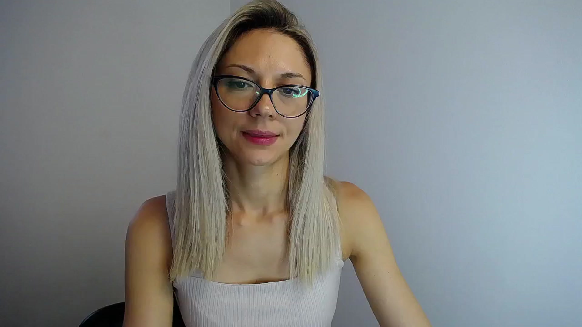 Gallery image thumbnail from Sunshine_alis's myfreecams stream on, 08/03/2024, 16:19 image 7 of 20